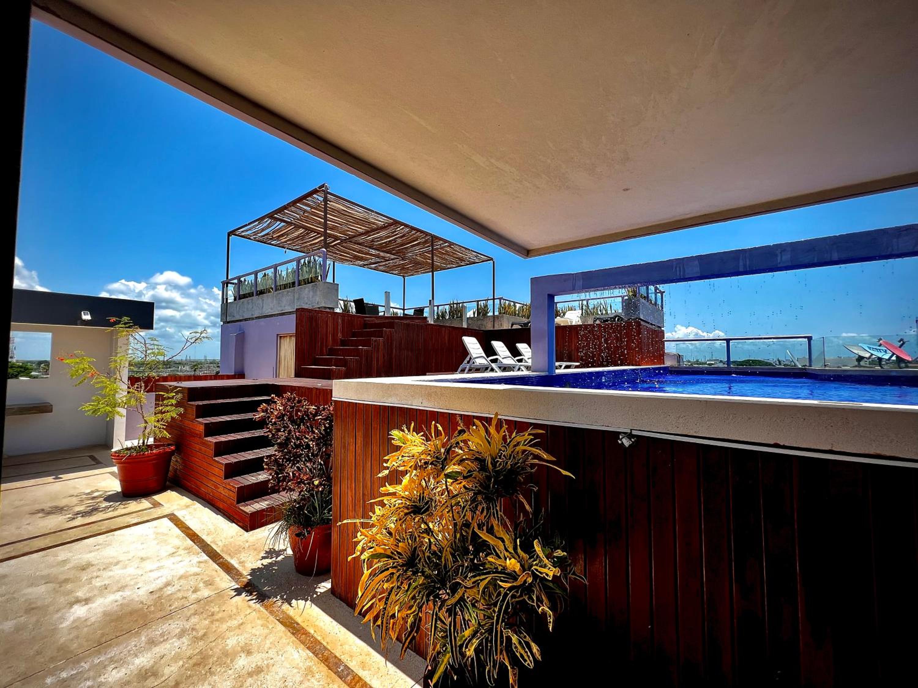 Playa Centro Rooftop Apartments & Studios