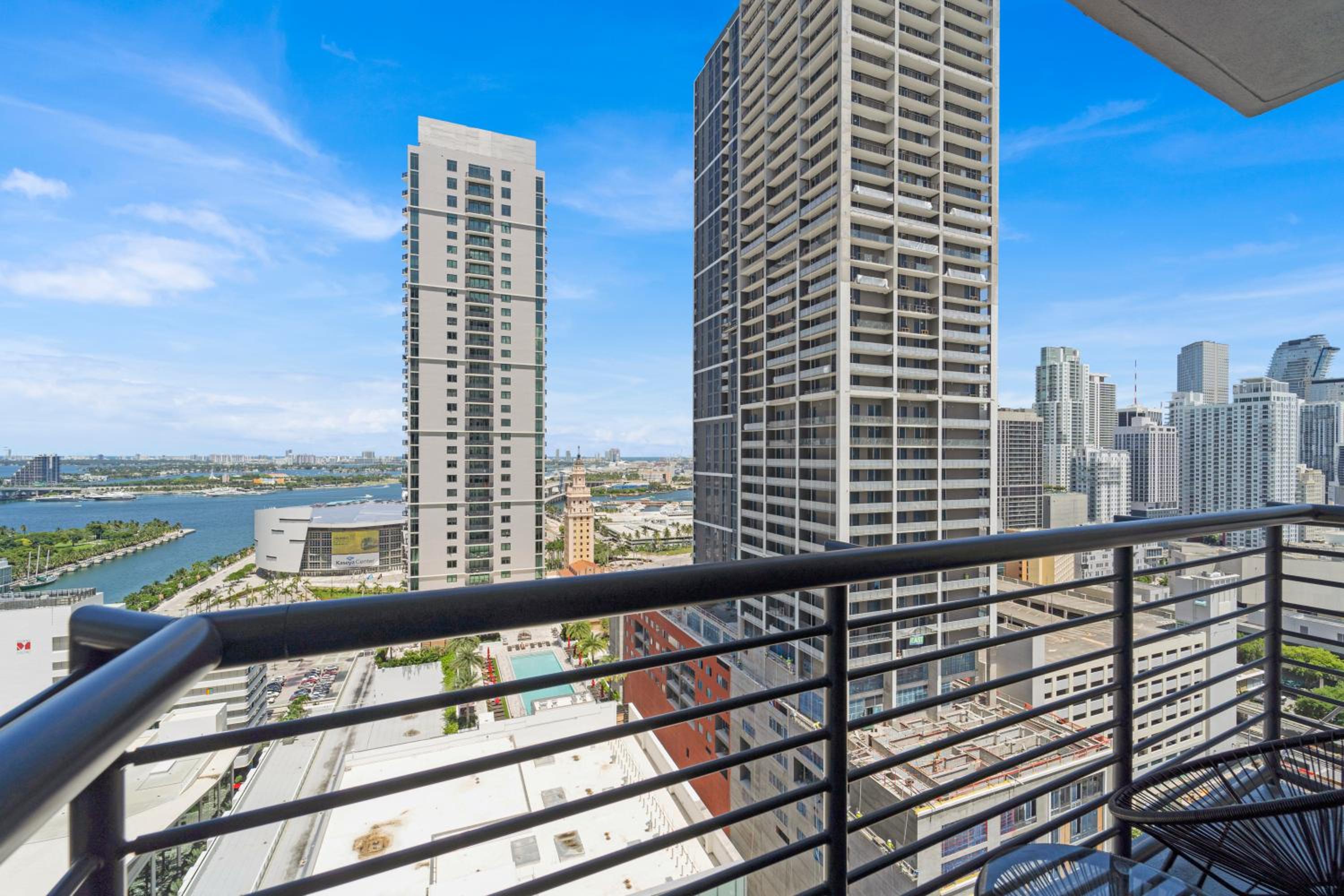 Devereaux Miami Luxury One-Bedroom and Studios