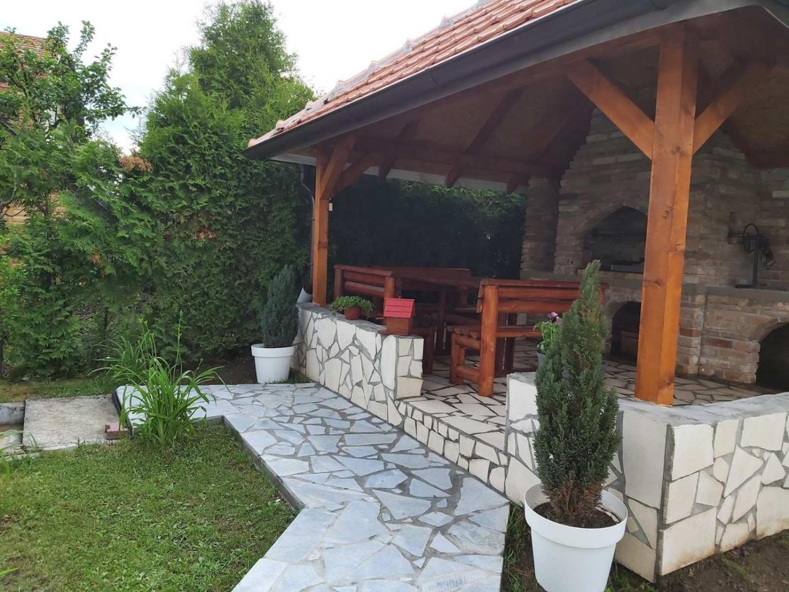APARTMANI JASMINA