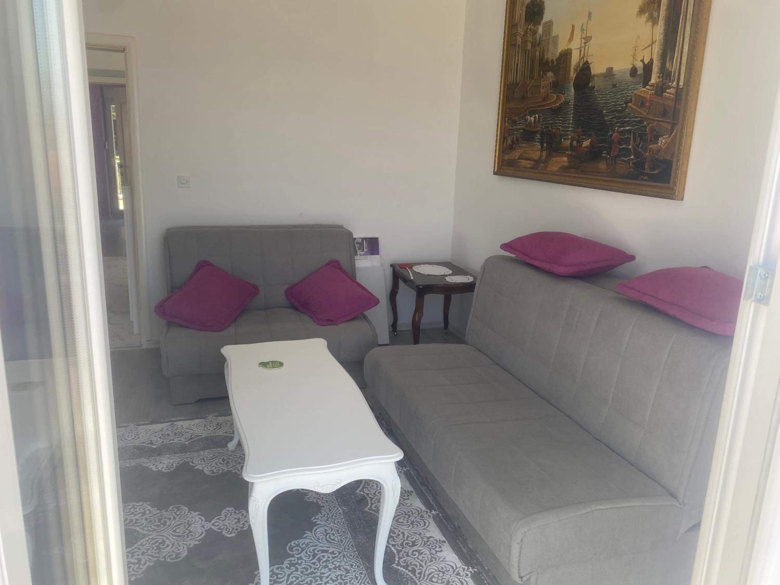 Apartman Lara photo 2