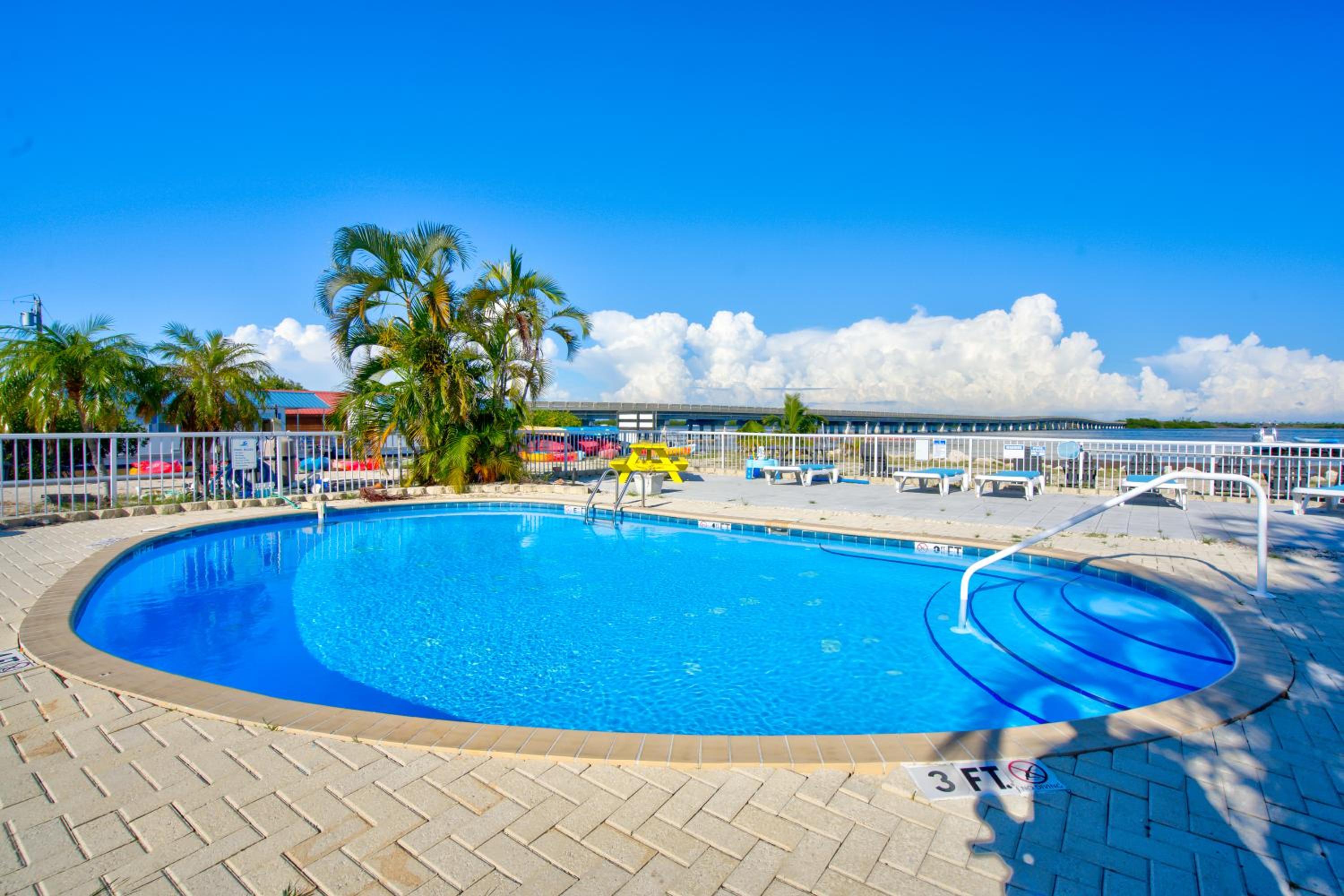 Old Wooden Bridge Resort & Marina