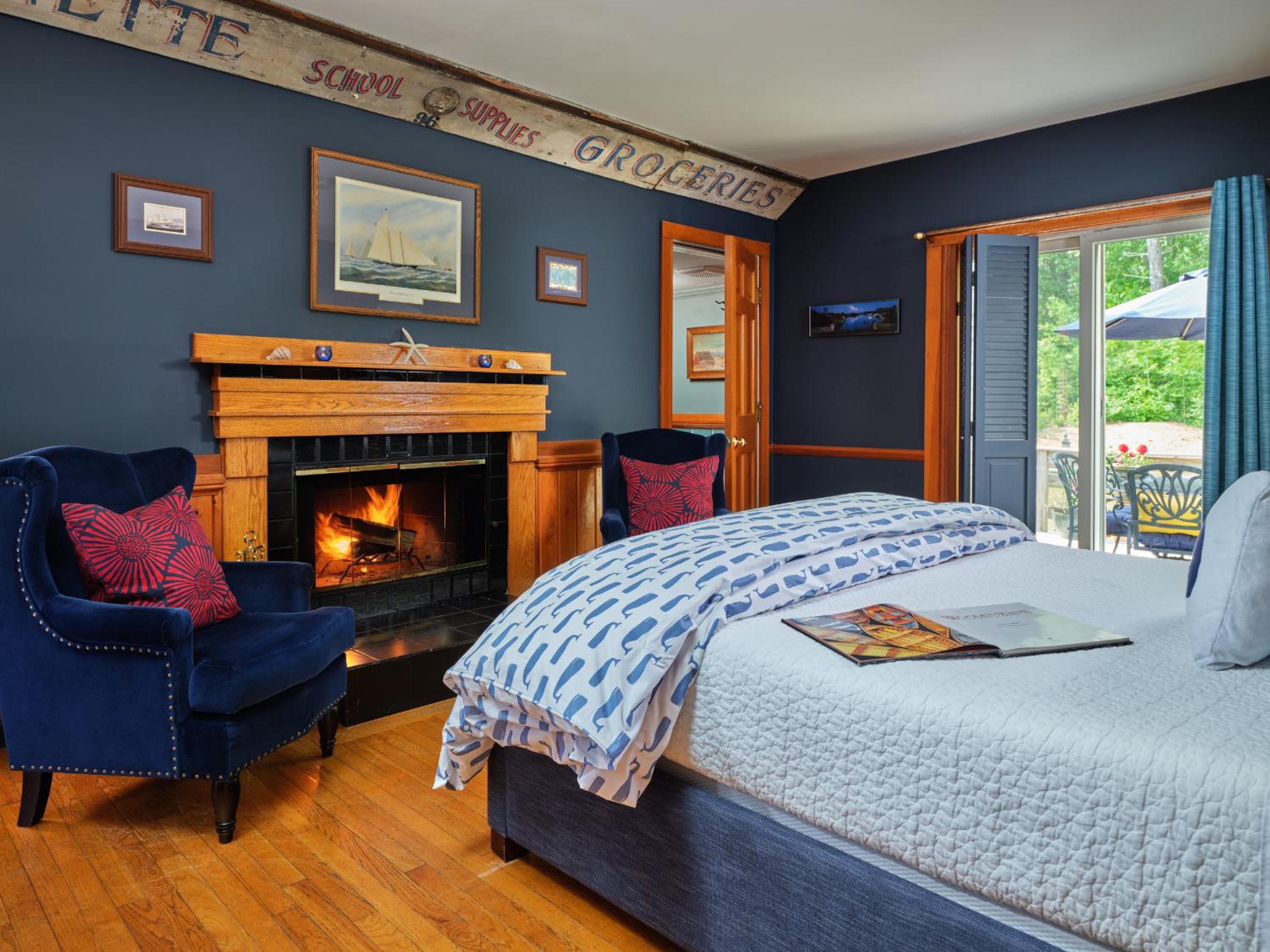 Abbey's Lantern Hill Inn