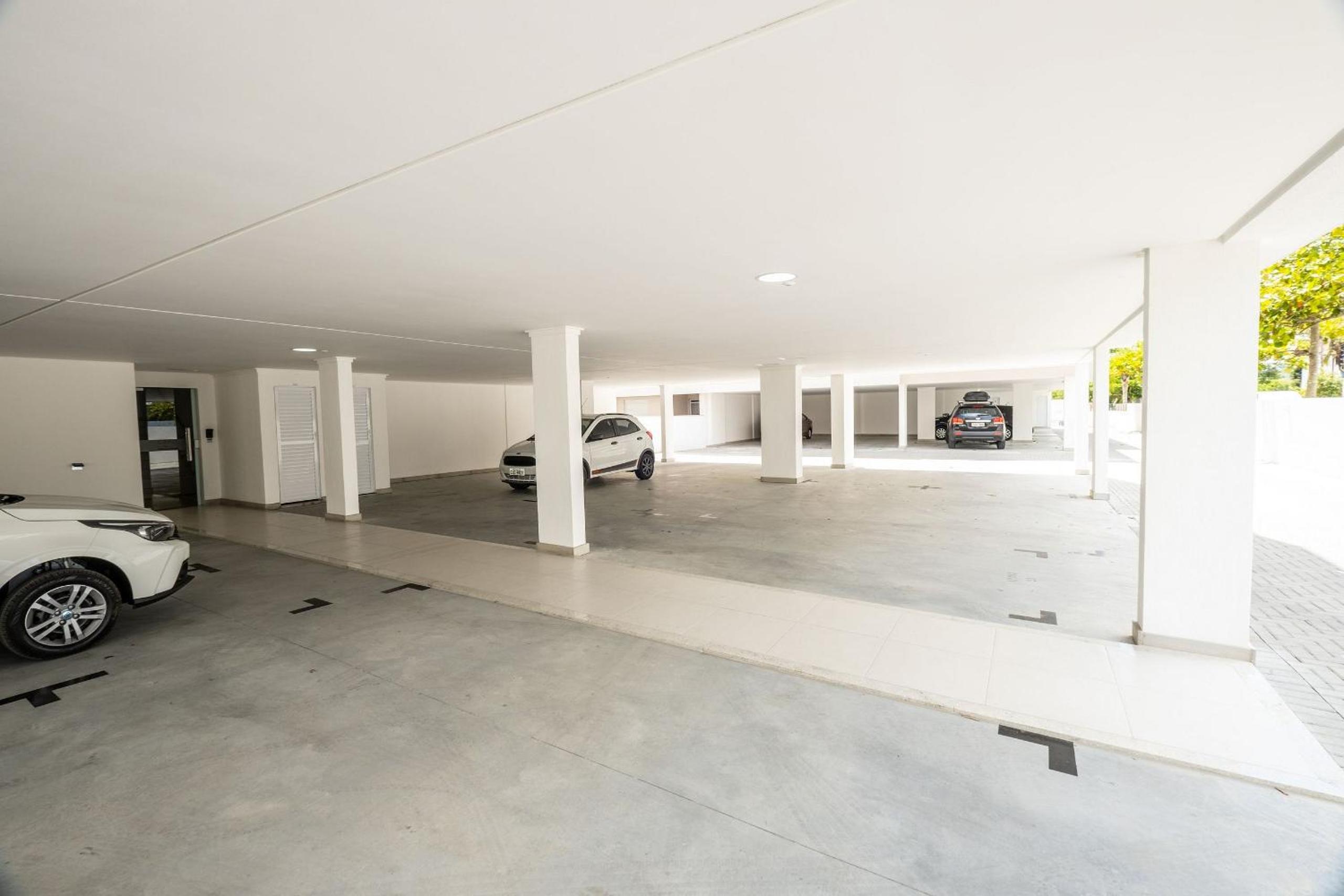 High-standard apt in cond, 700m the beach CCI210