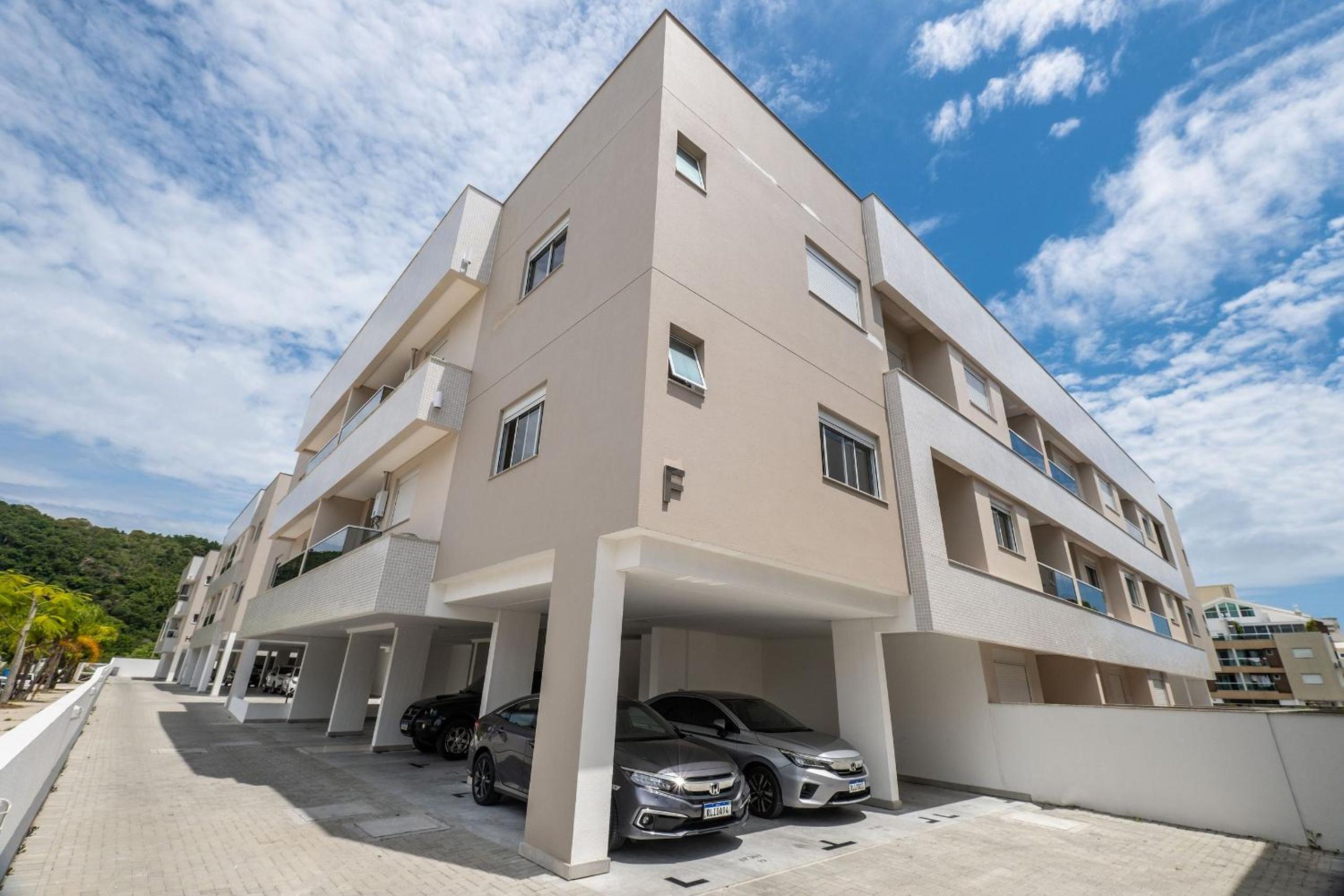 High-standard apt in cond, 700m the beach CCI210