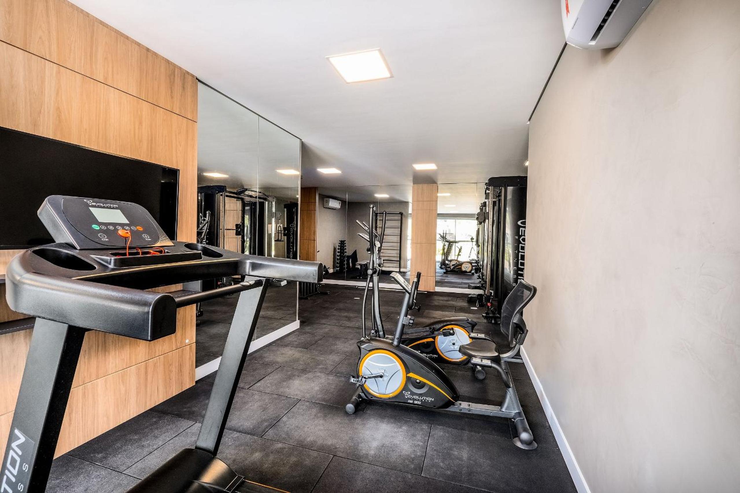 High-standard apt in cond, 700m the beach CCI210