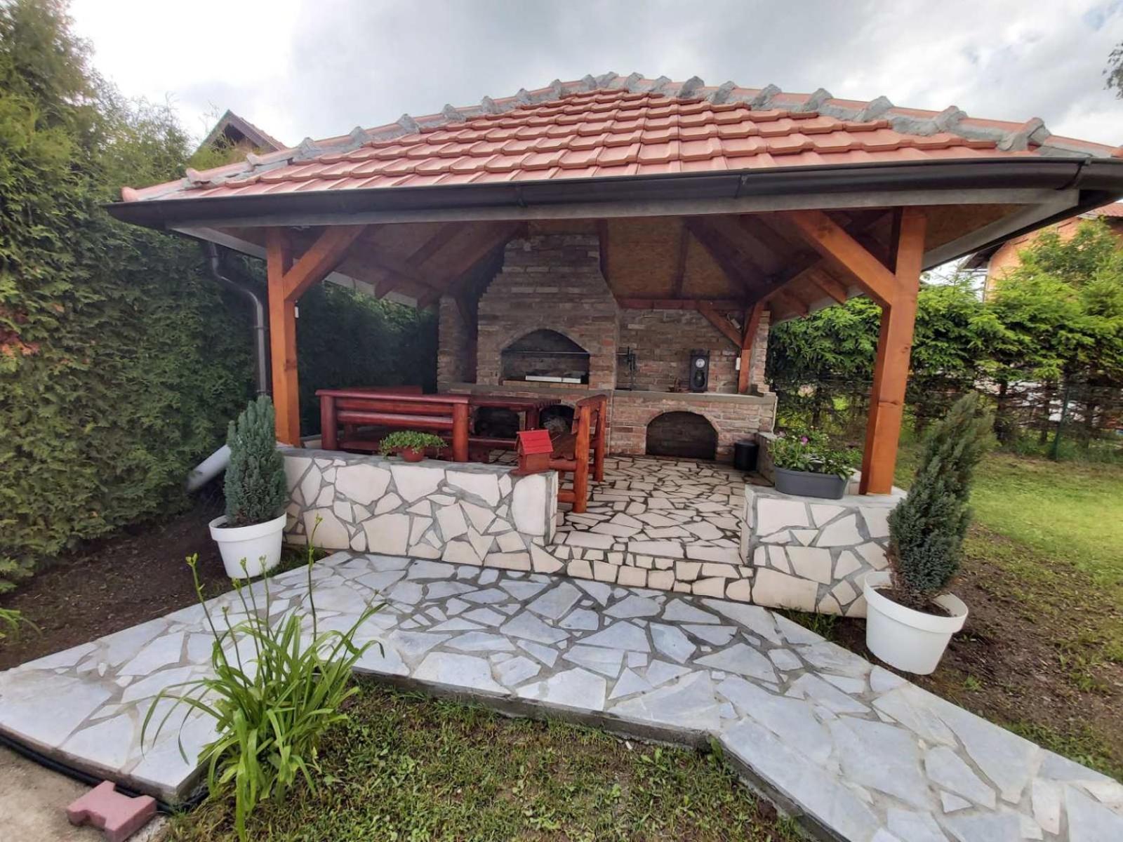 APARTMANI JASMINA