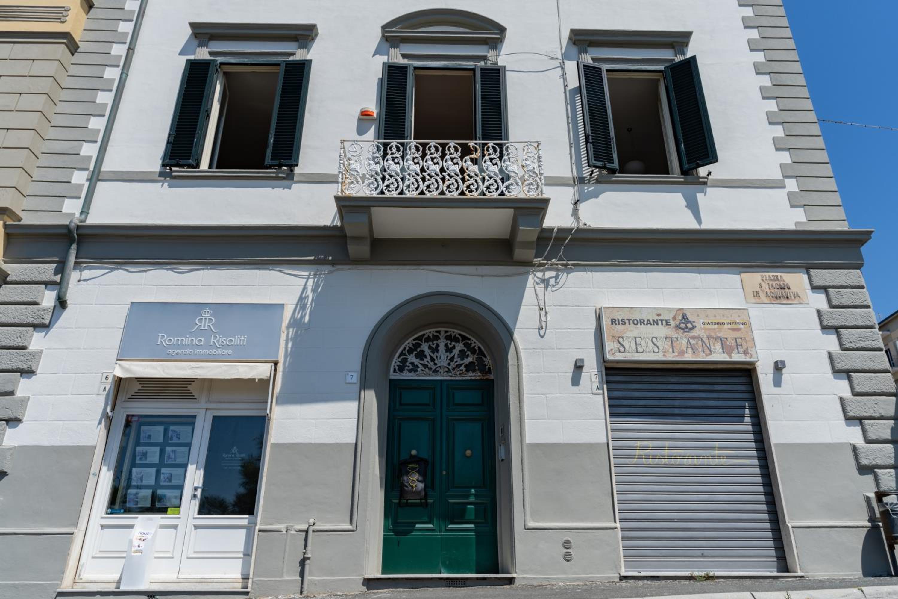 Acquaviva Apartments