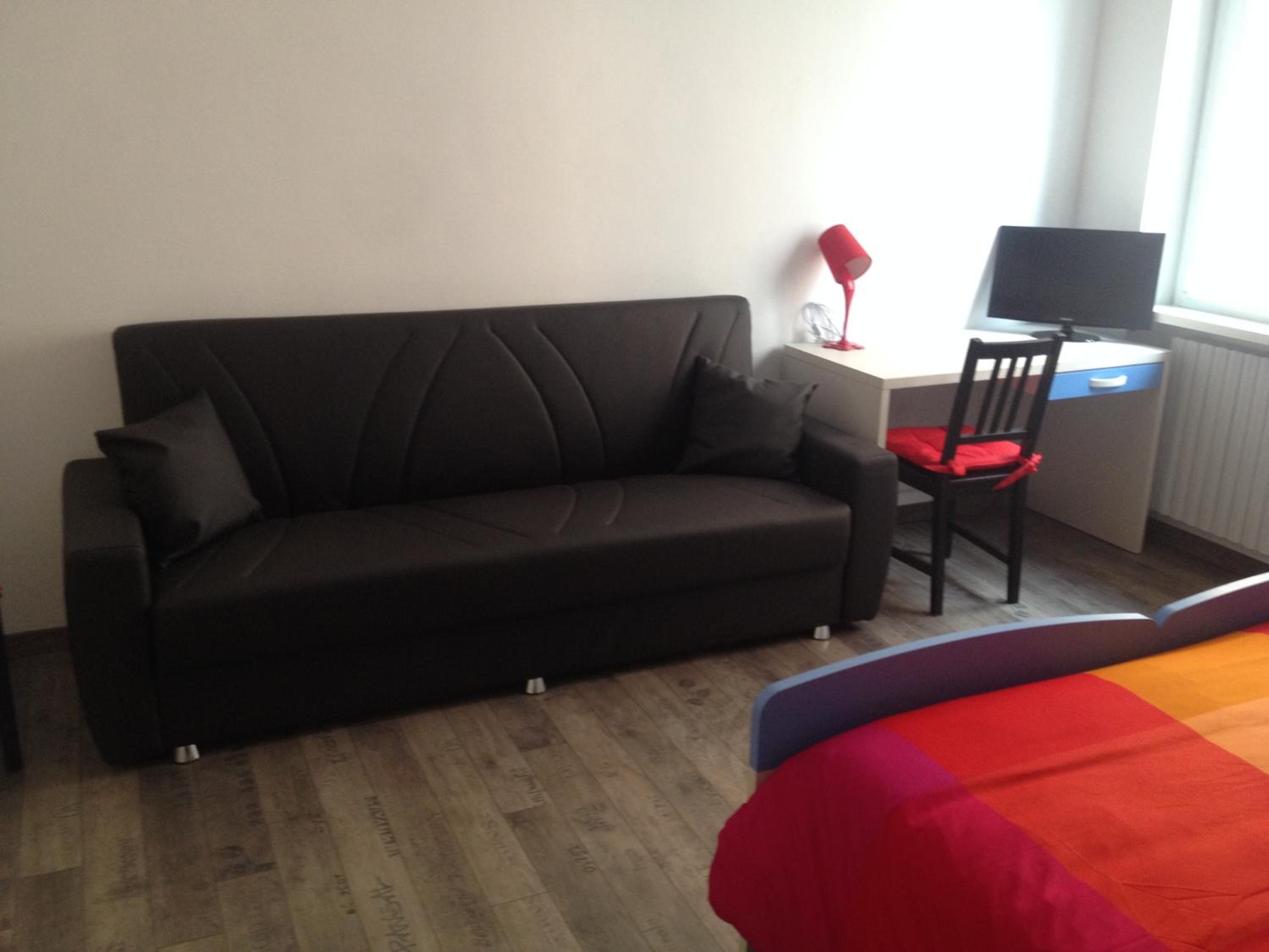 Photo 33