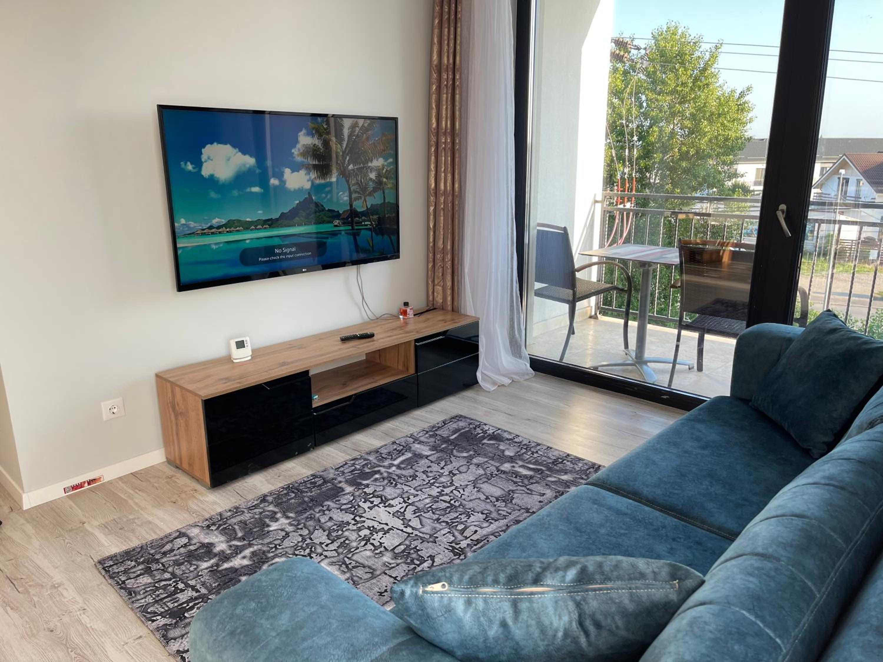 Noah Apartment Self Check-in Otopeni view 5