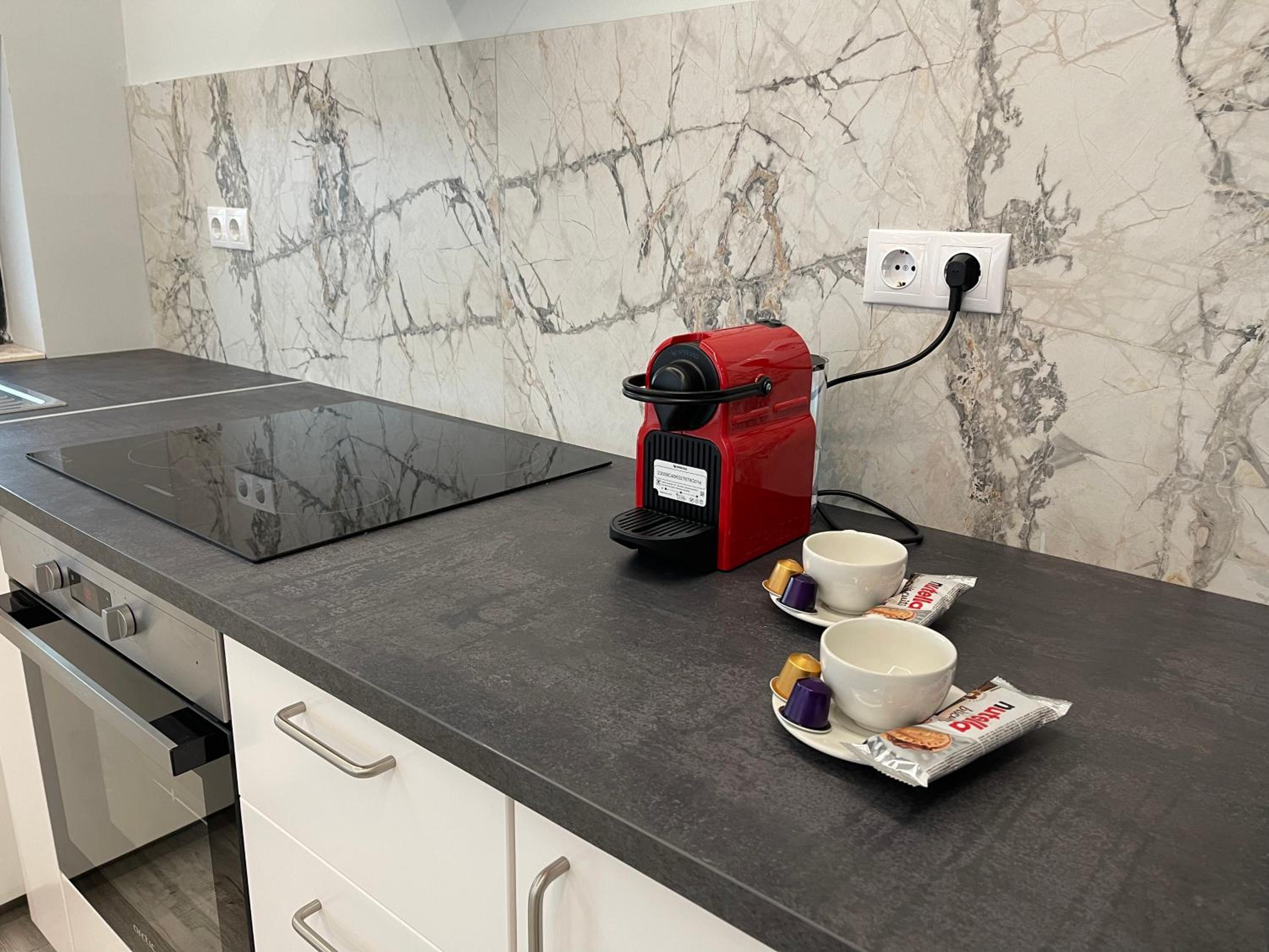 Noah Apartment Self Check-in Otopeni view 4