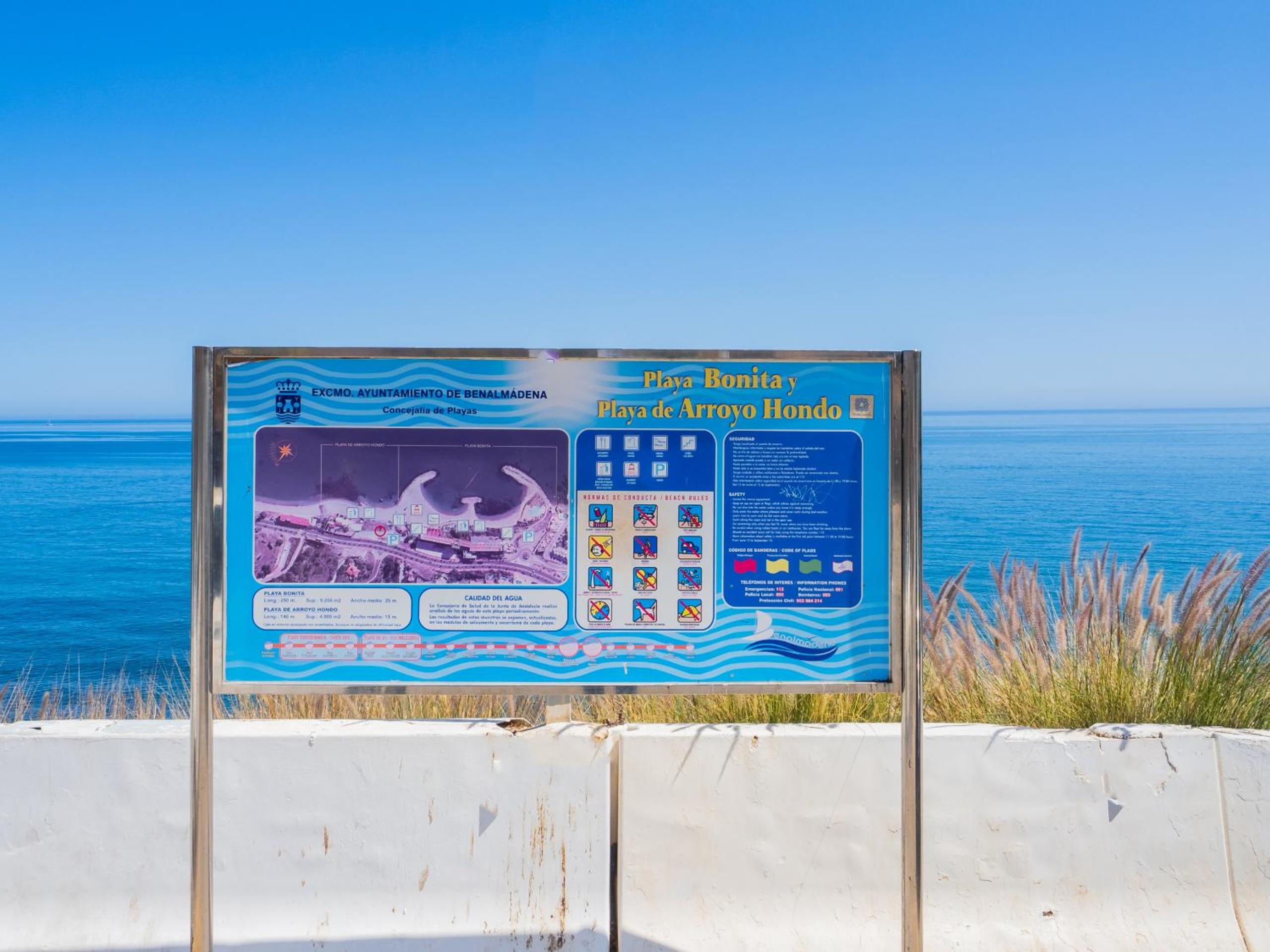 Cubo's Beach Front Villa Benalmadena