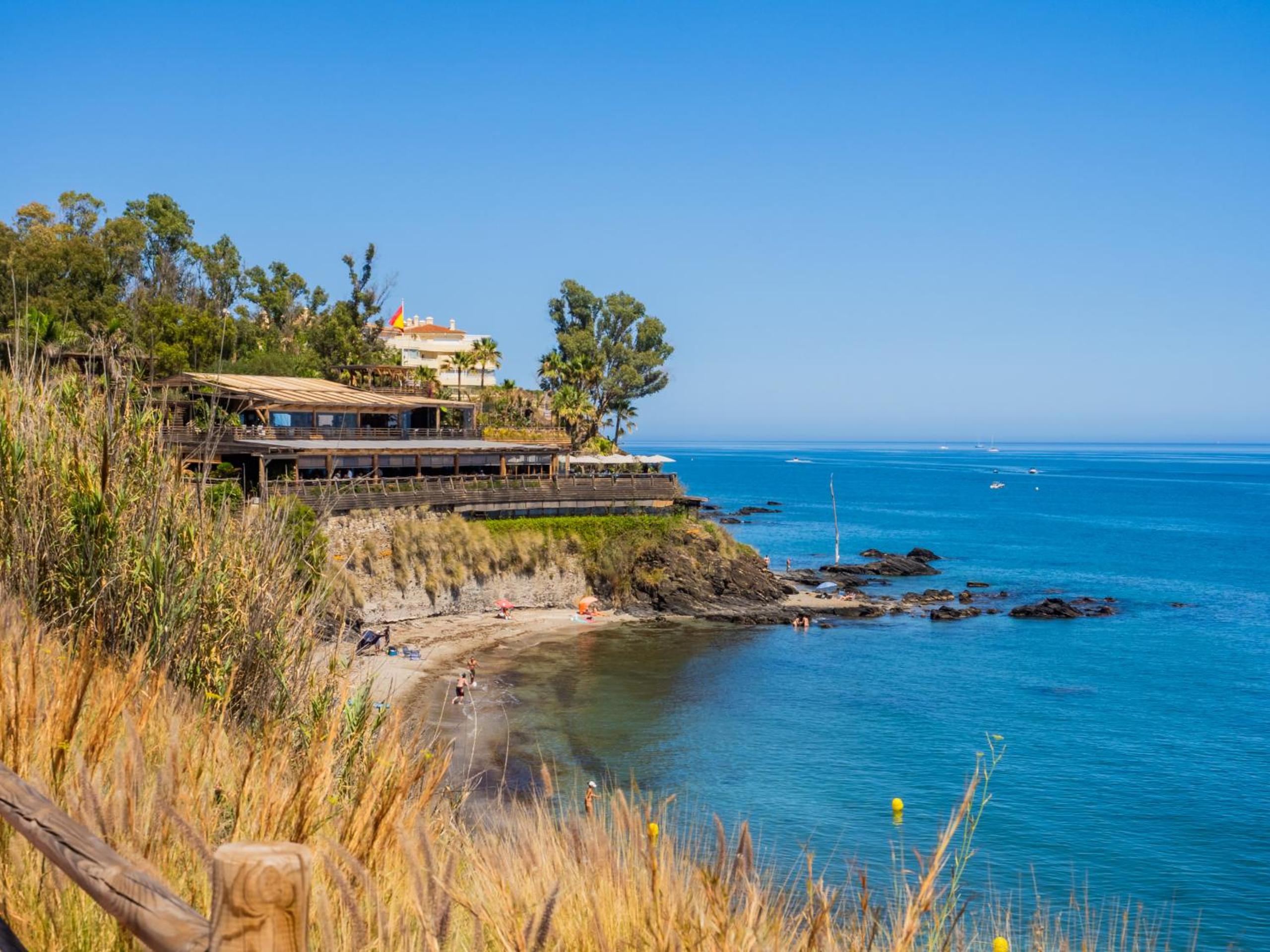 Cubo's Beach Front Villa Benalmadena