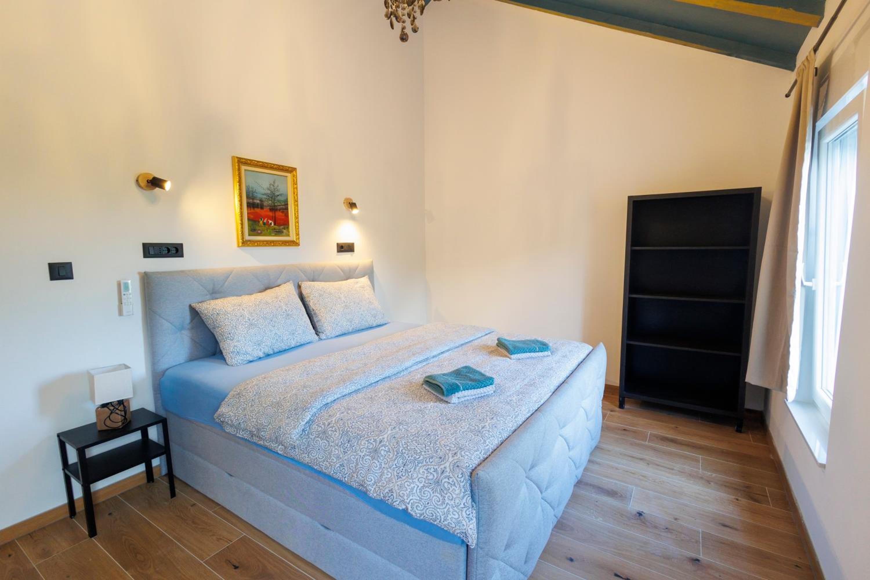 Photo 62