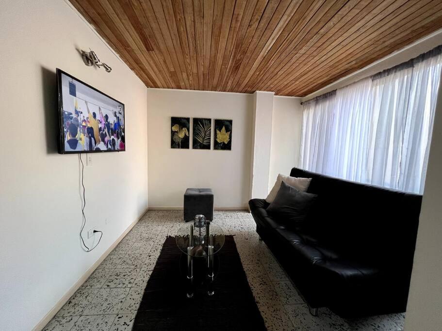 apartamento grande, hermoso, acogedor y privado