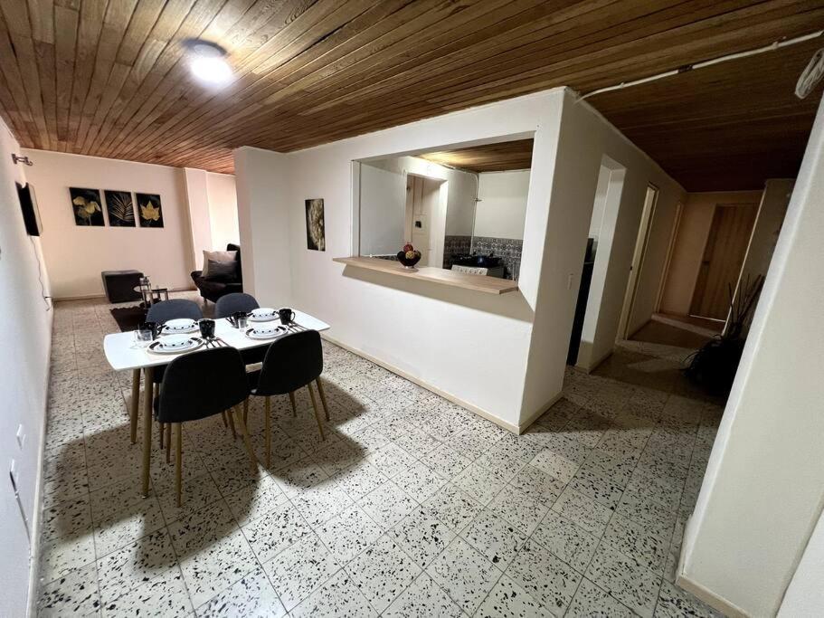 apartamento grande, hermoso, acogedor y privado