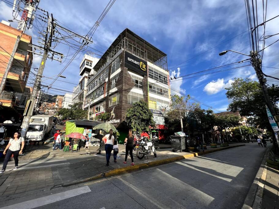 apartamento grande, hermoso, acogedor y privado