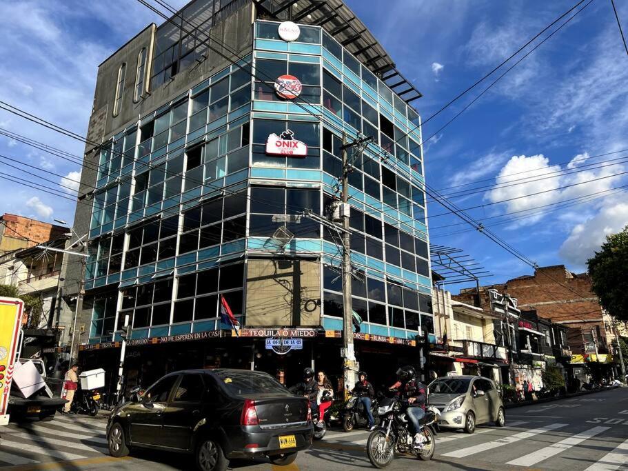 apartamento grande, hermoso, acogedor y privado