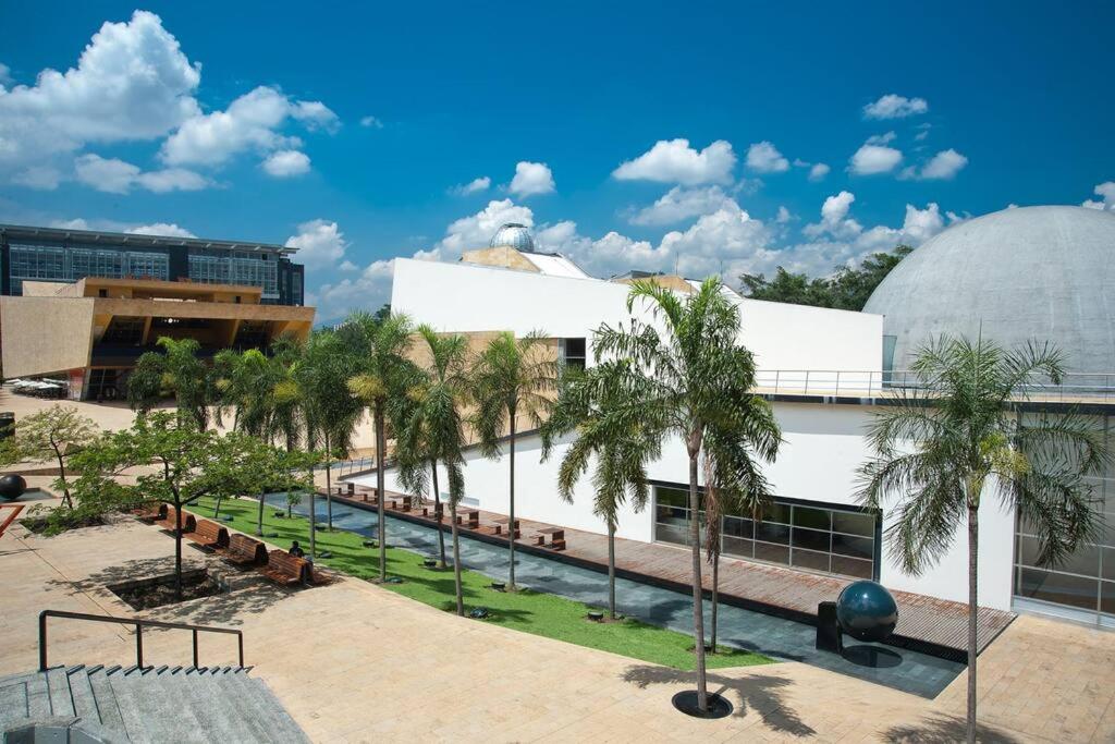 apartamento grande, hermoso, acogedor y privado