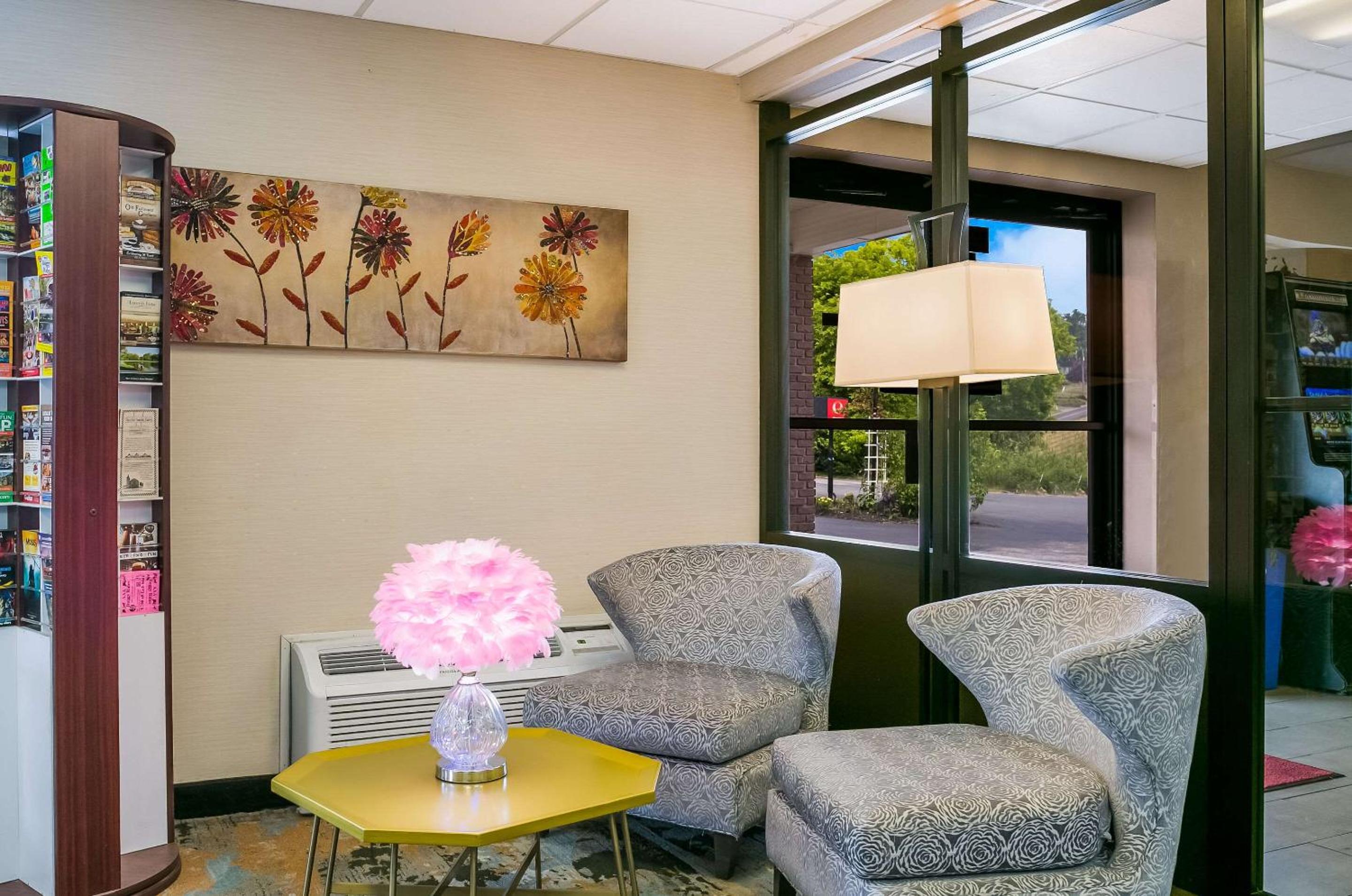 Lancaster Vacations - Econo Lodge Amish Country - Property Image 30