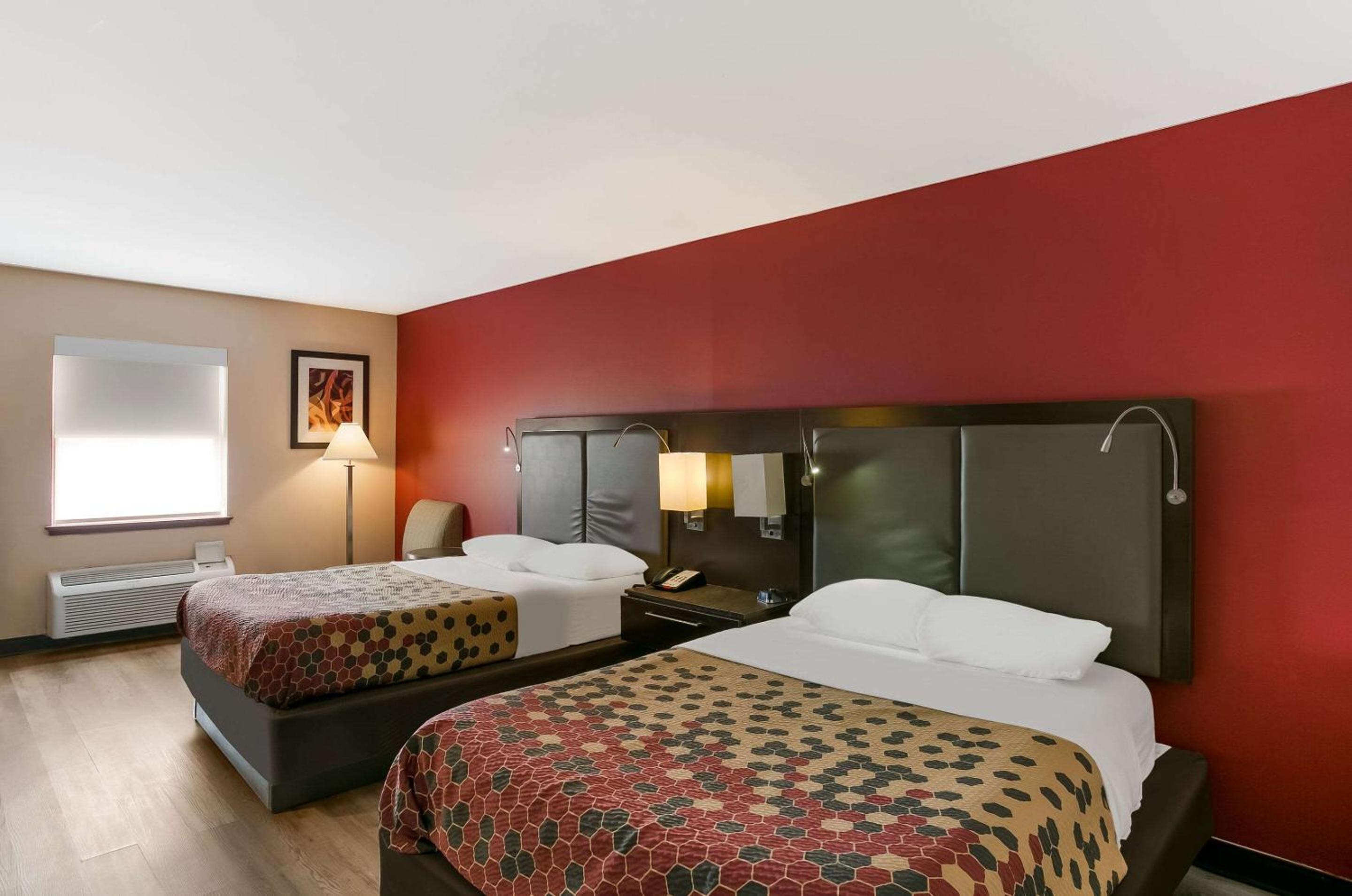 Lancaster Vacations - Econo Lodge Amish Country - Property Image 3