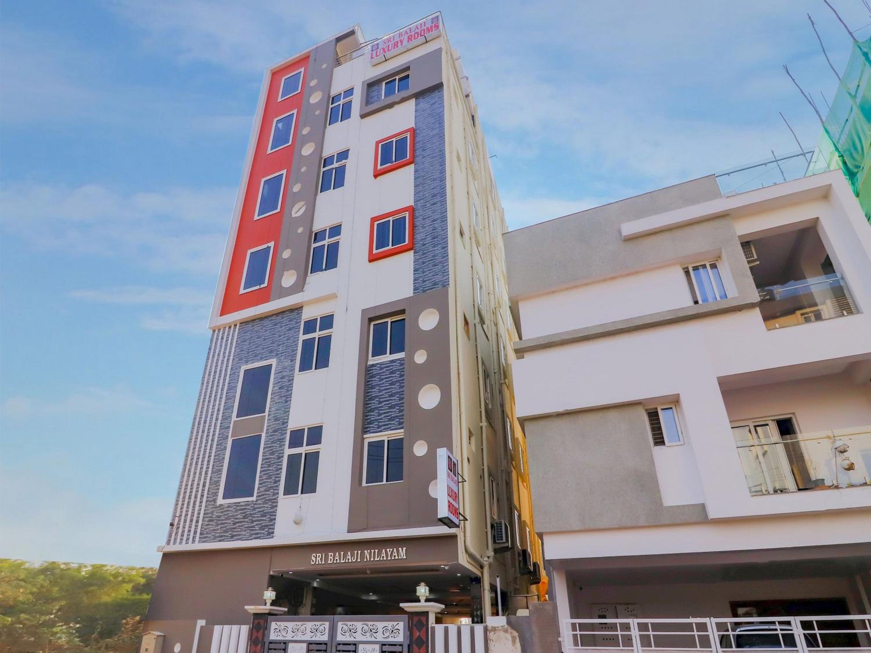 Hotel O Home Sri Balaji Luxary Rooms Near Inorbit Mall Cyberabad