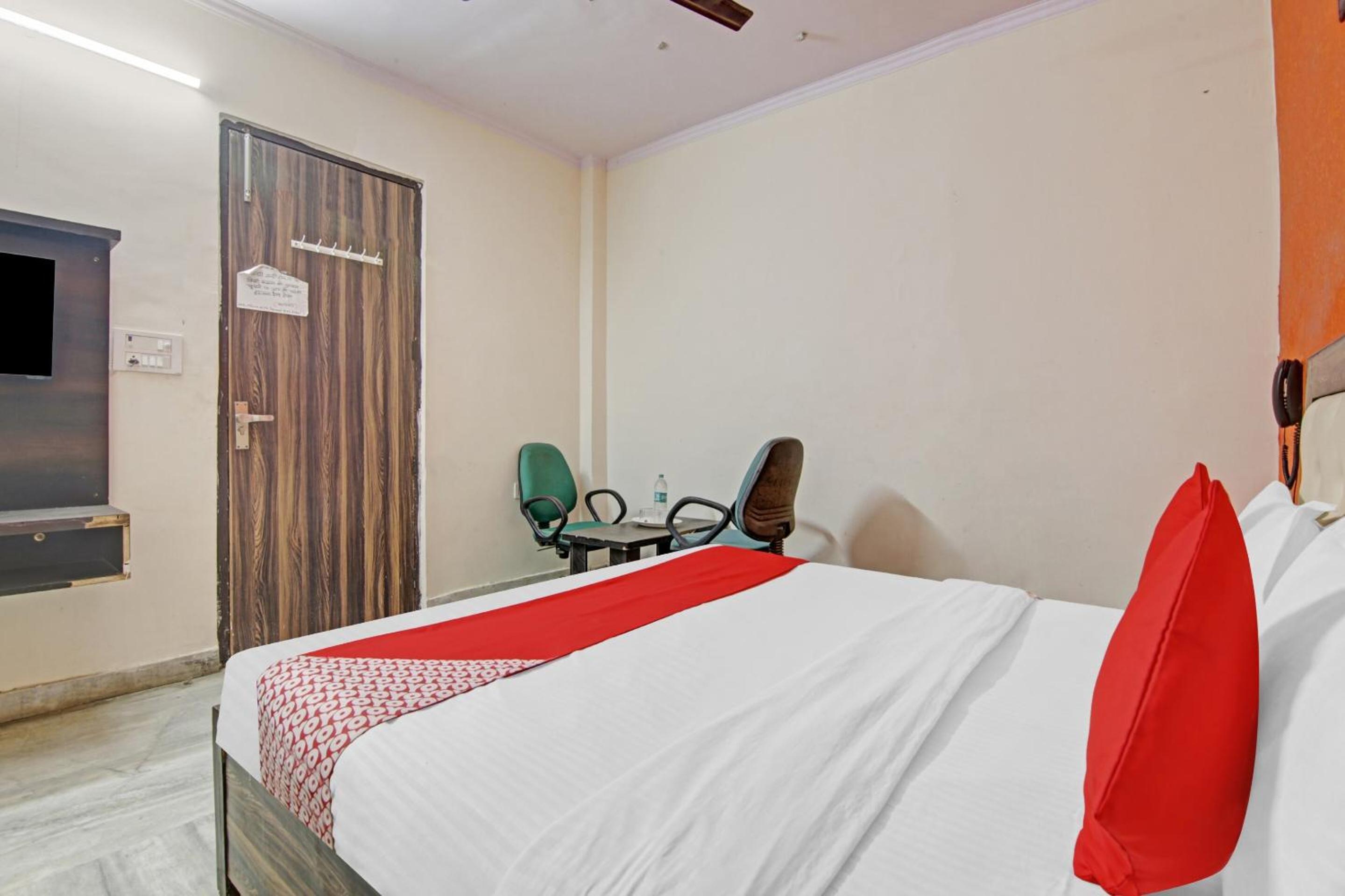 Hotel O Aakash view