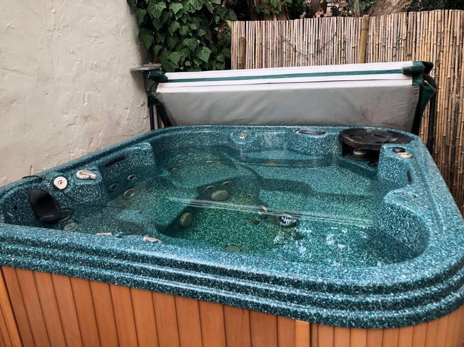 Artistic Craftsman Charm - DTLA-Pasadena-Hollywood