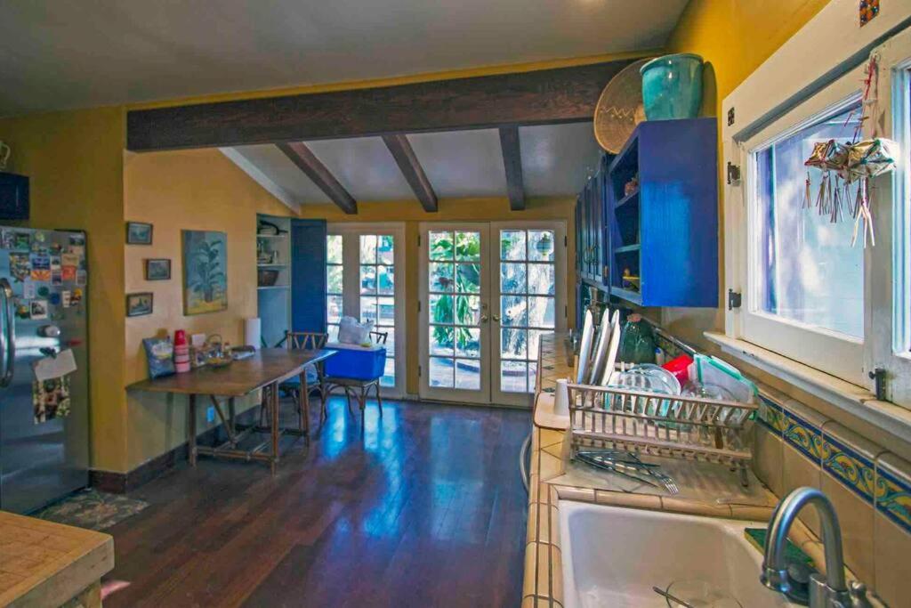 Artistic Craftsman Charm - DTLA-Pasadena-Hollywood