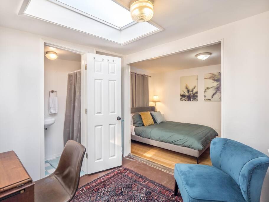 Santa Cruz Style Beach retreat, 5min walk to beach view 5