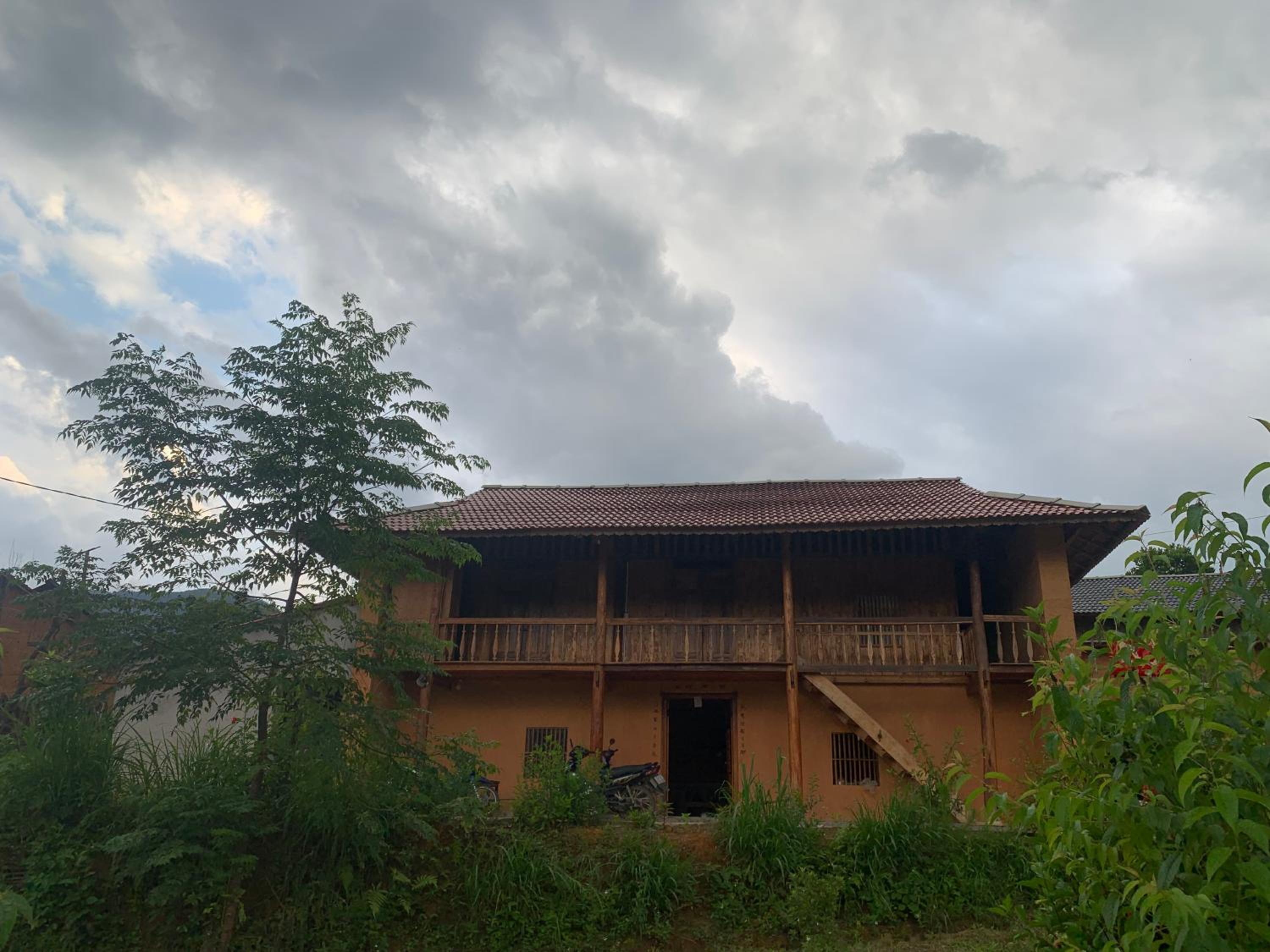 Hoàng homestay