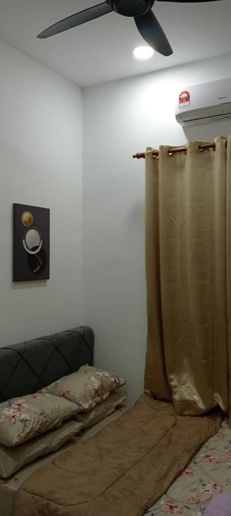 D'NAS HOMESTAY - Muslm Only photo 5