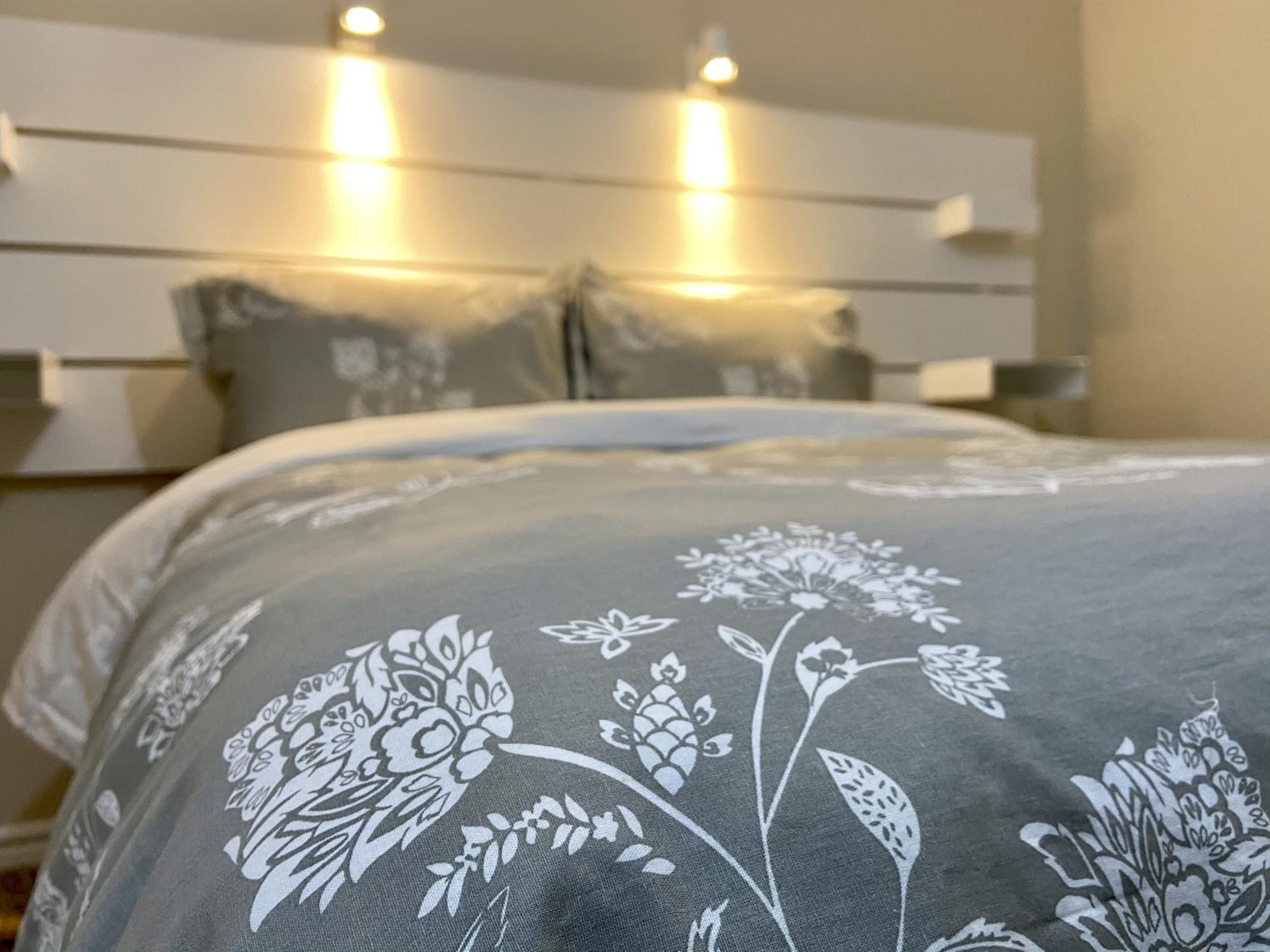 Affordable Room with FREE Parking in Newmarket ON