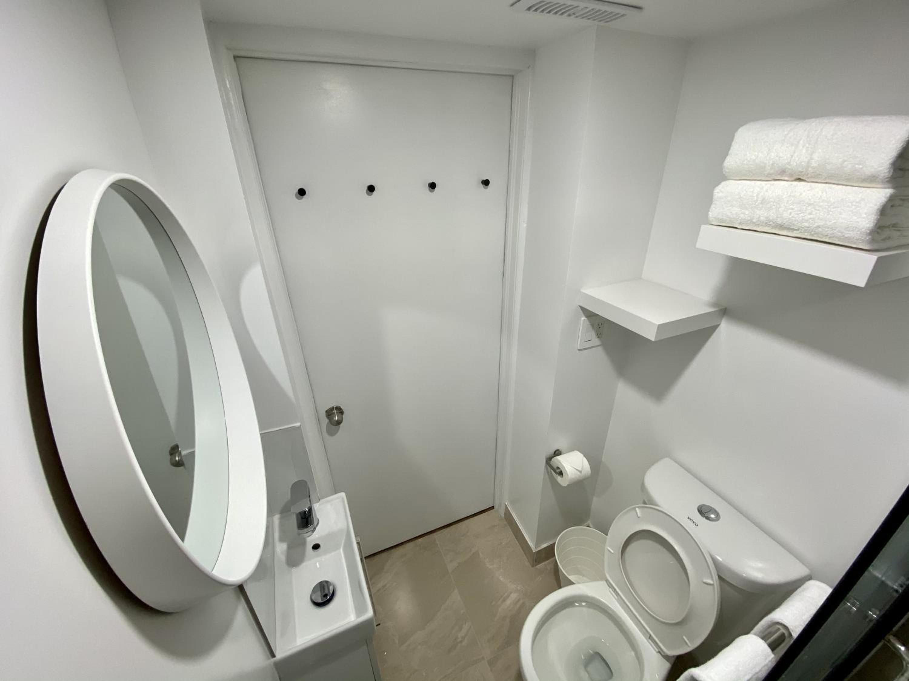 Affordable Room with FREE Parking in Newmarket ON