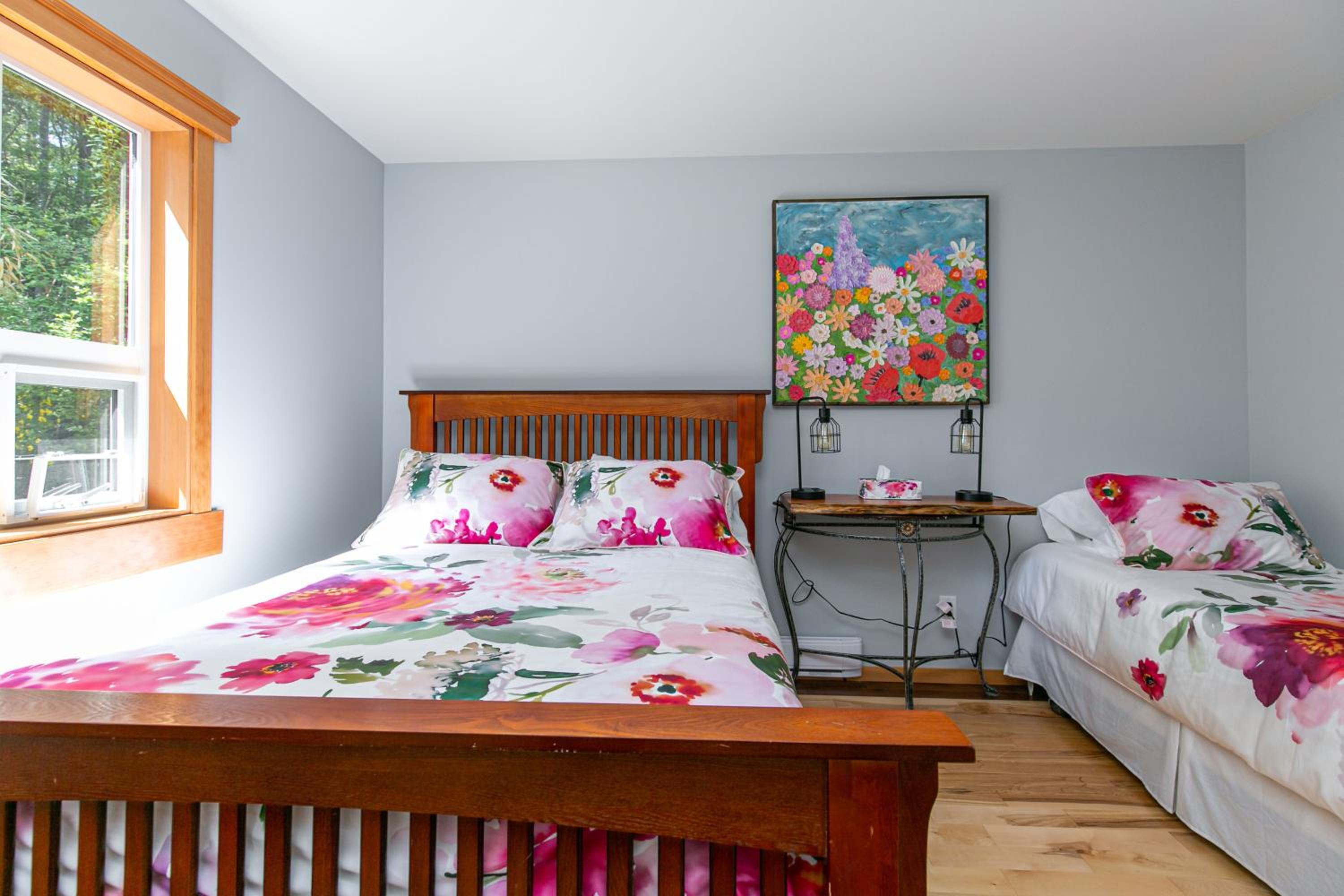 Chateau Shawnigan 2BD in West Shawn Lake