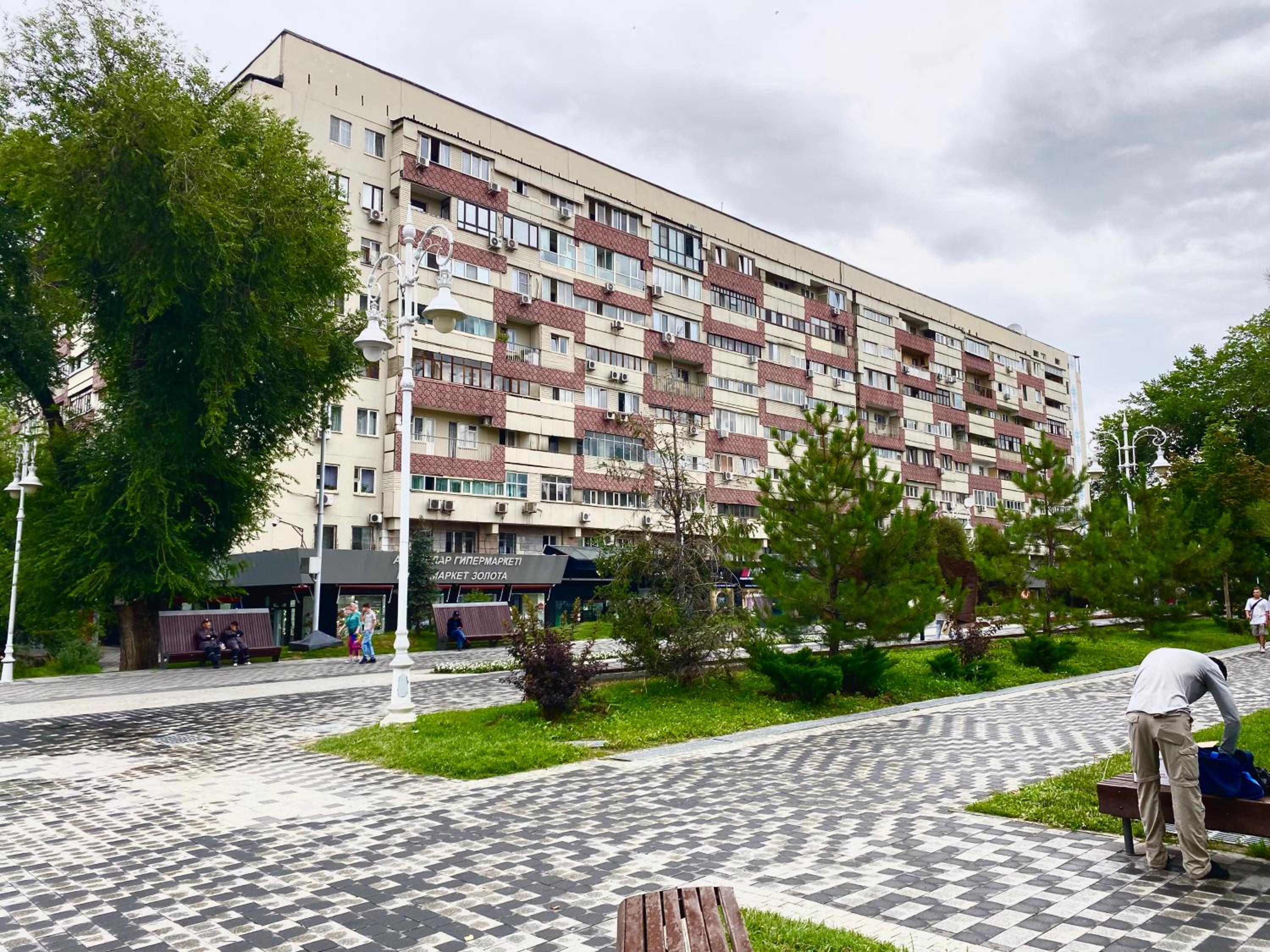 Lightful in the heart of Almaty, Zhibek zholy 81 & drinking water