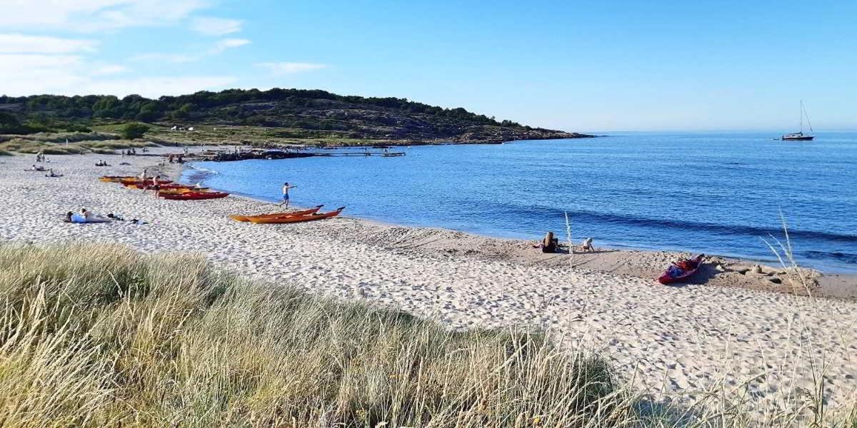 Beach Hotel - Panoramic view over the sea , 6 beds view 3