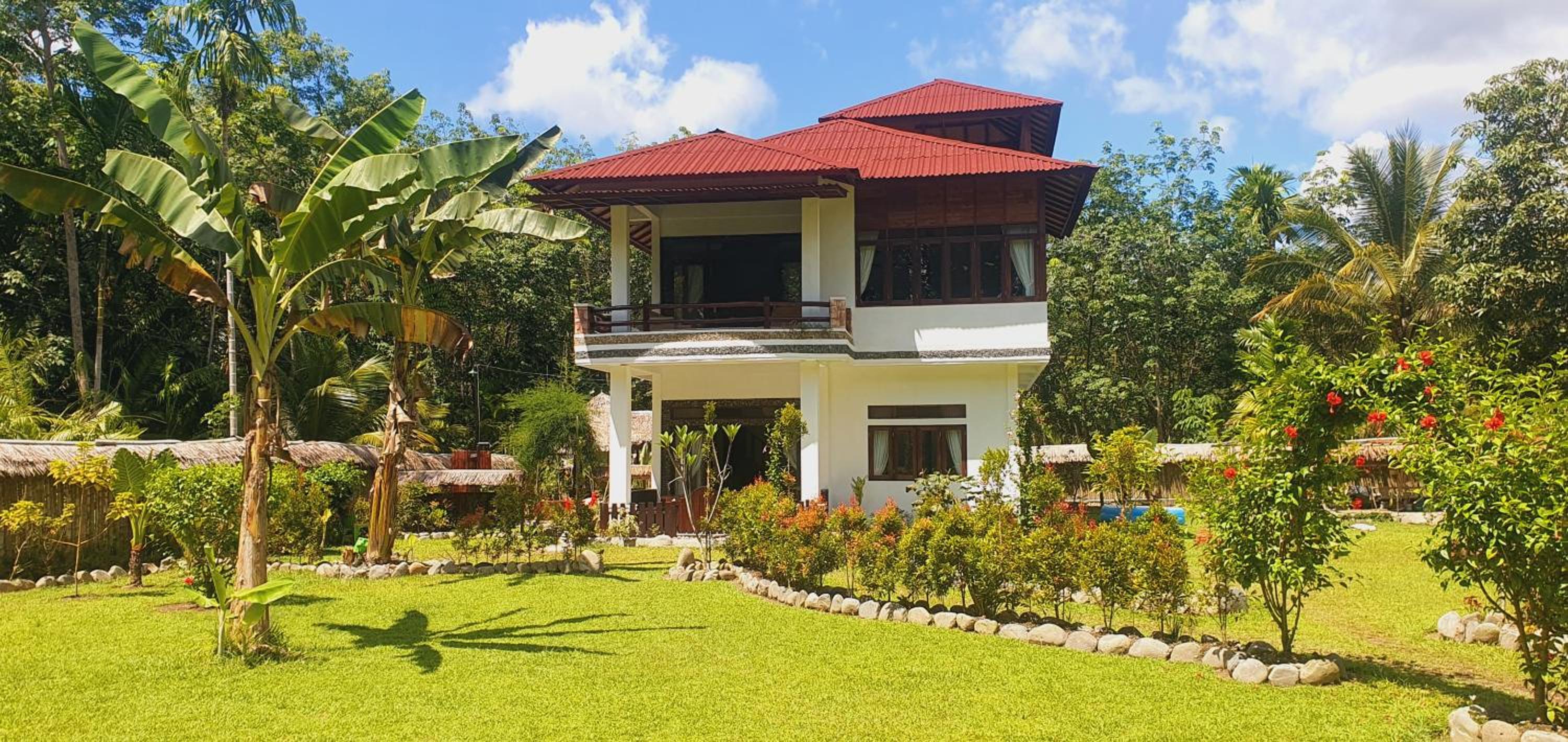 Sumatra Cheeky Monkeys Villa, Trekking and Tours