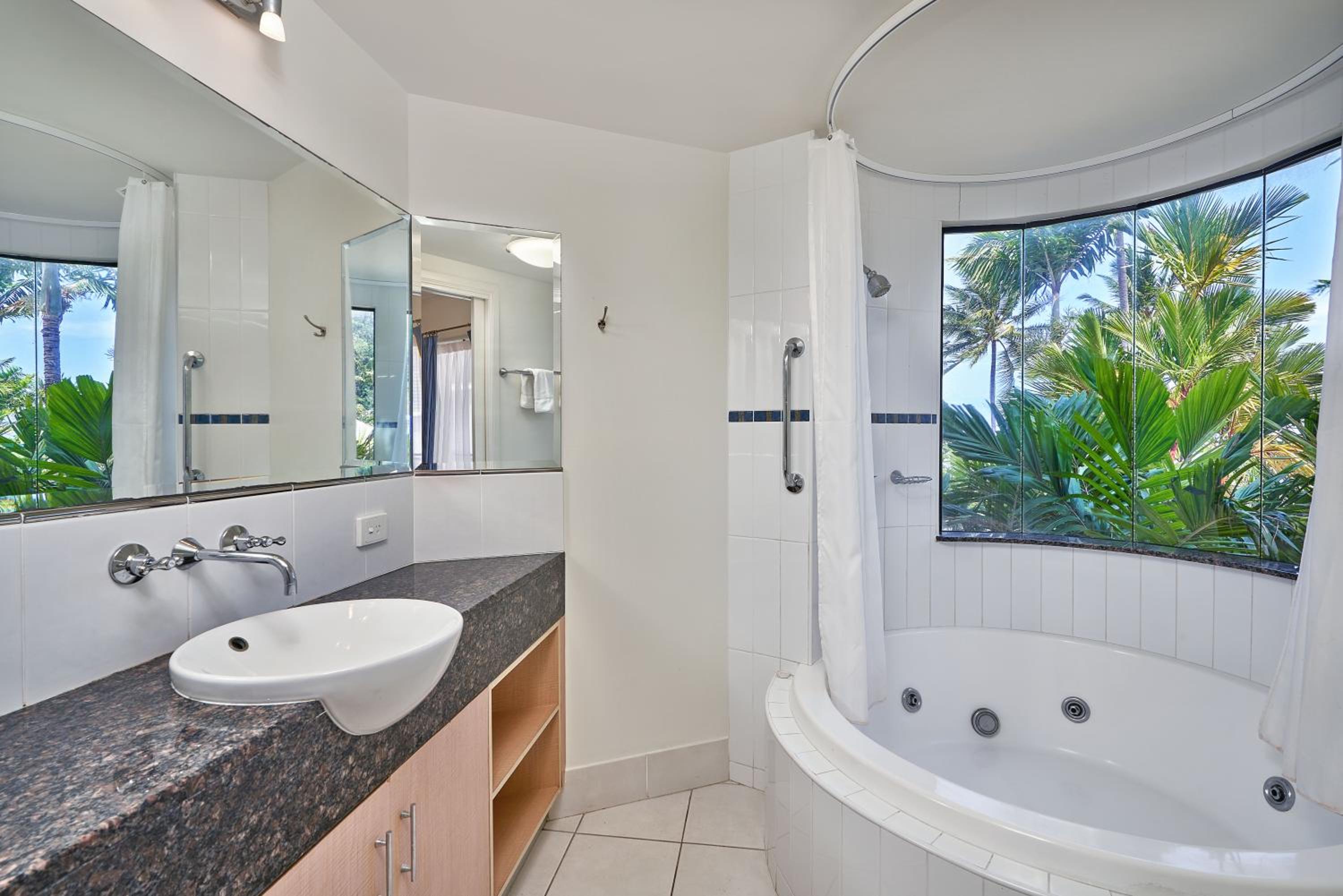 Meridien Beachfront Apartments at Trinity Beach