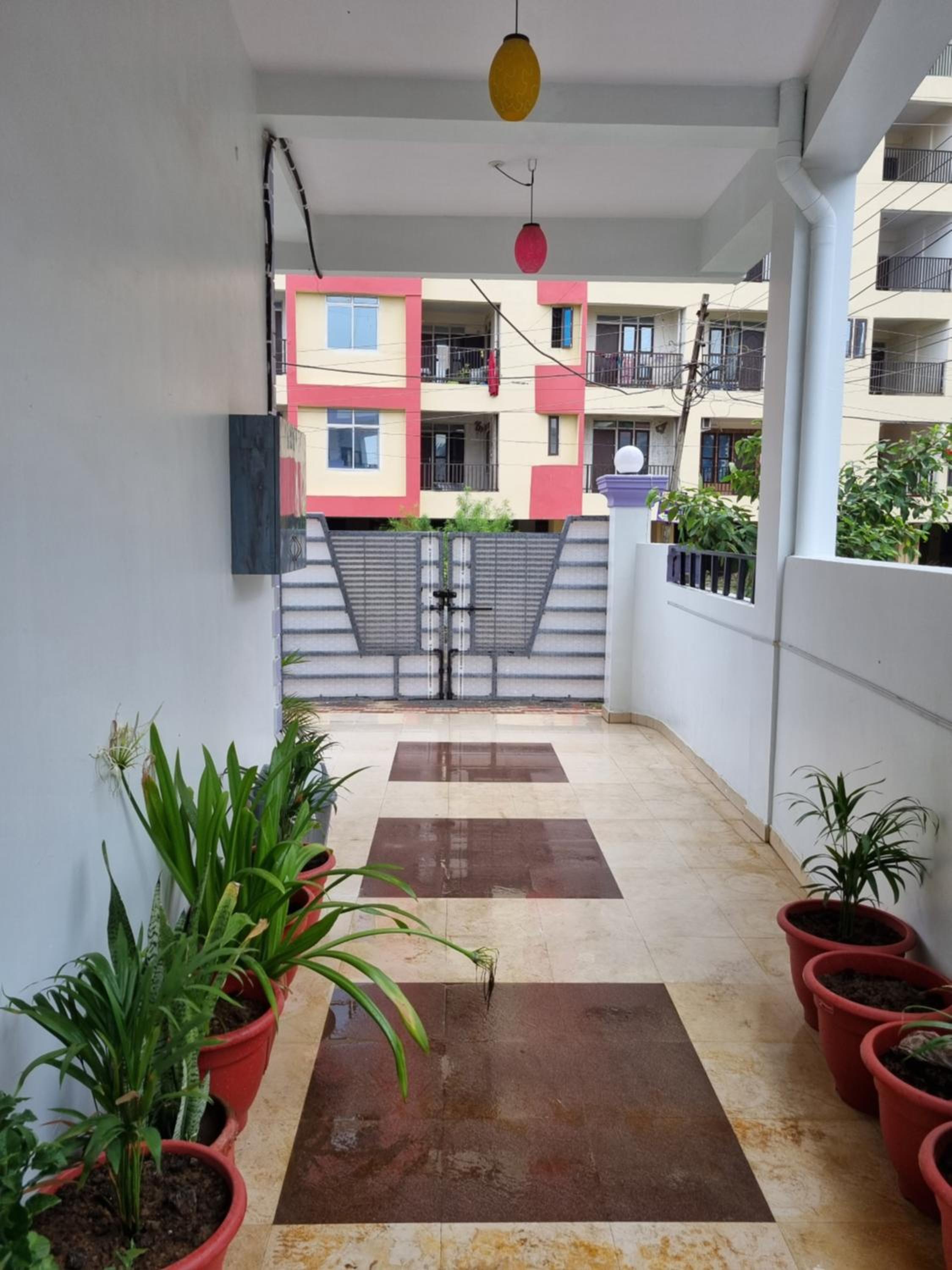 Leela Homestay Jabalpur - Lily - 2 BHK Luxury appartment view 2