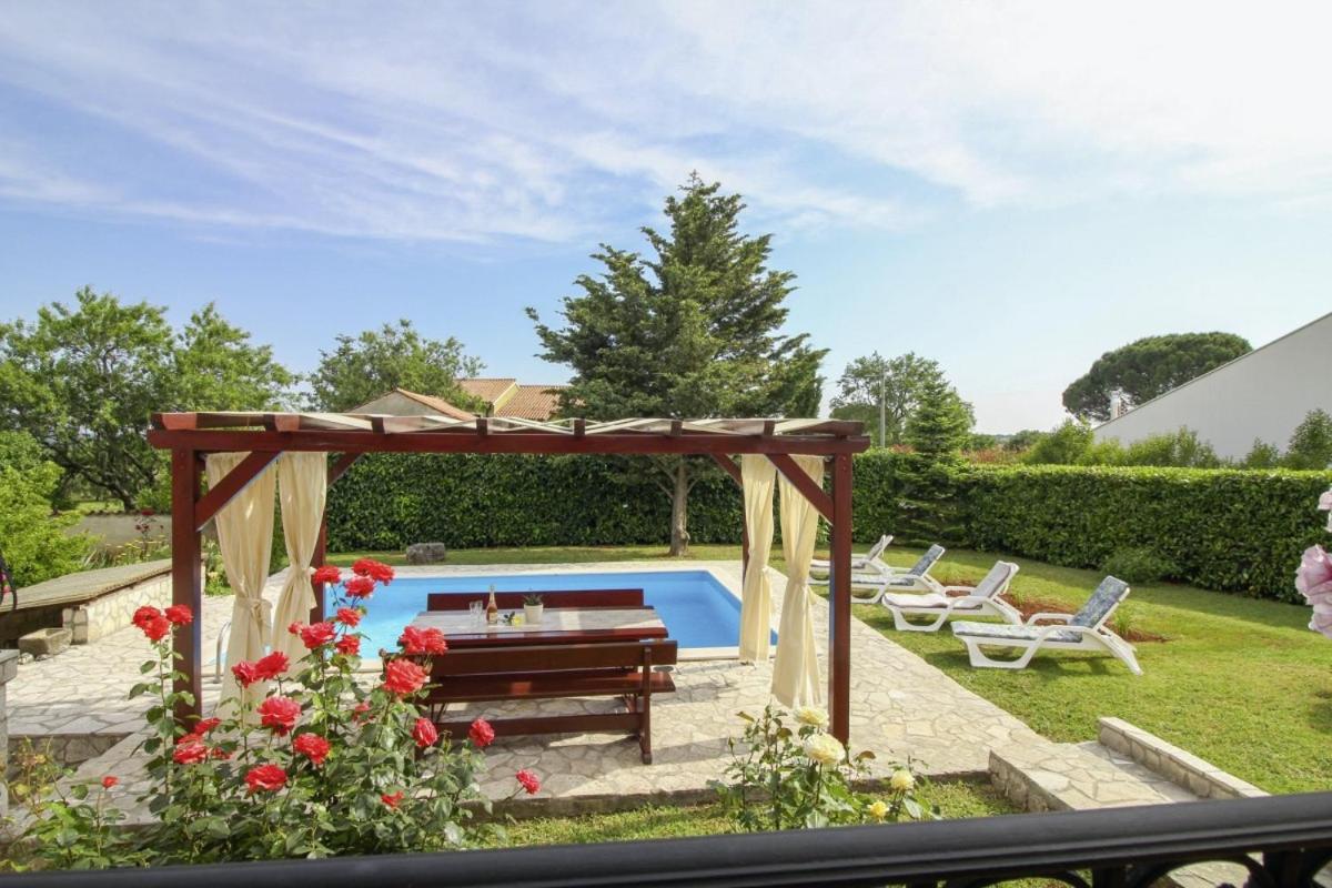 Luna in Marčana (Haus für 4-6 Personen)