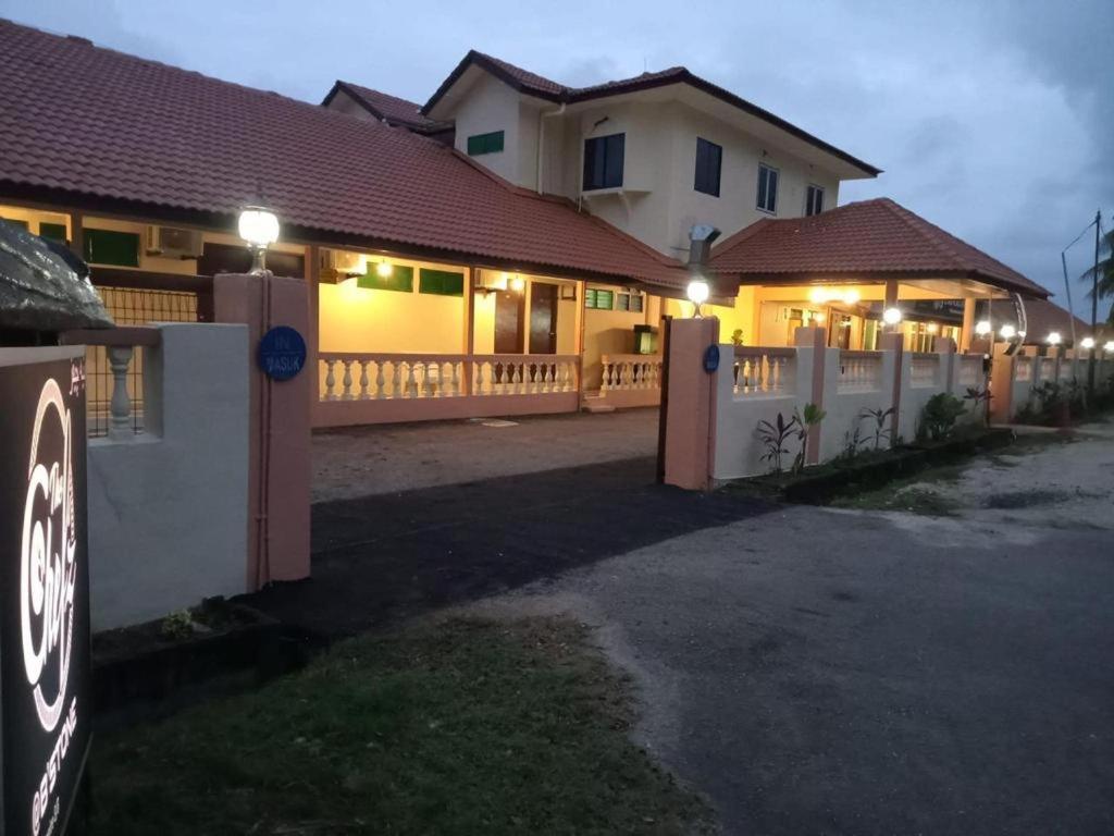 Blackstone Beach Resort photo 5