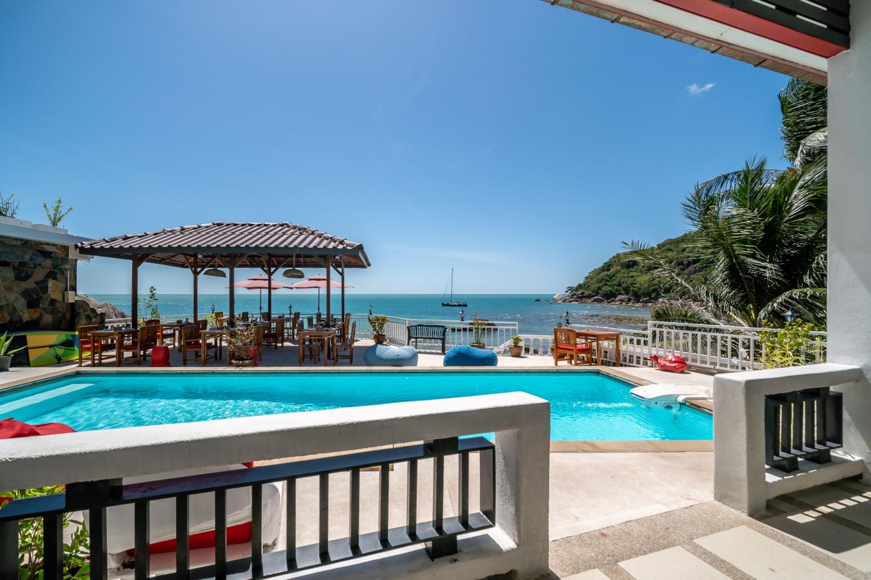 Crystal Bay Beach Resort 86