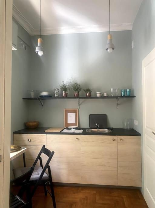 Simple Cosy studio photo 5