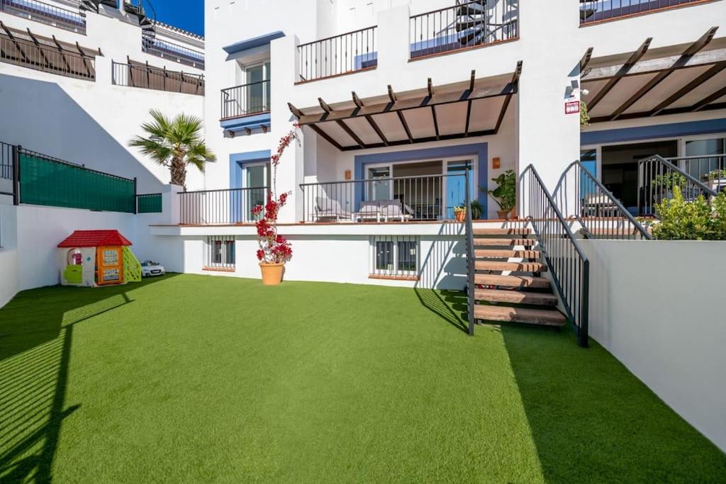 Luxury Resort 3 Bed apartment with Pools and Gym photo 3