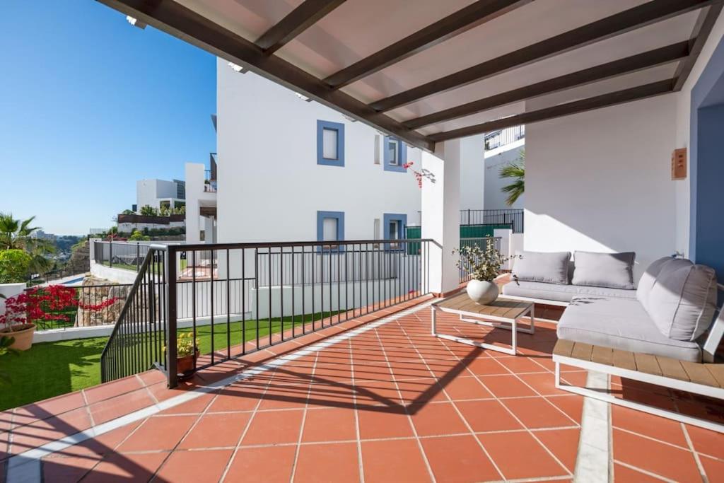 Luxury Resort 3 Bed apartment with Pools and Gym photo 2