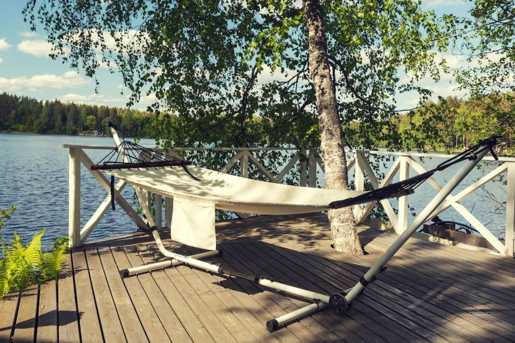 Villa Kesätie - Lakeside Paradise