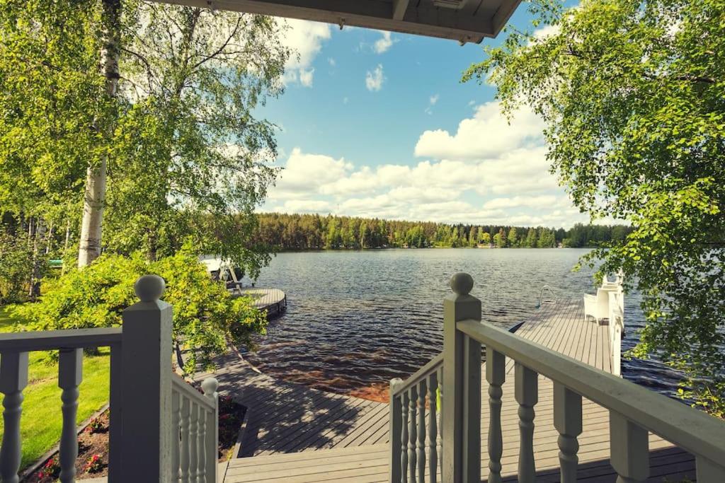Villa Kesätie - Lakeside Paradise