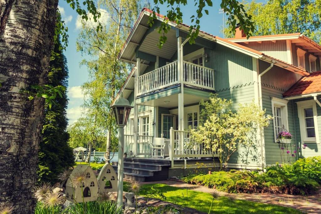 Villa Kesätie - Lakeside Paradise