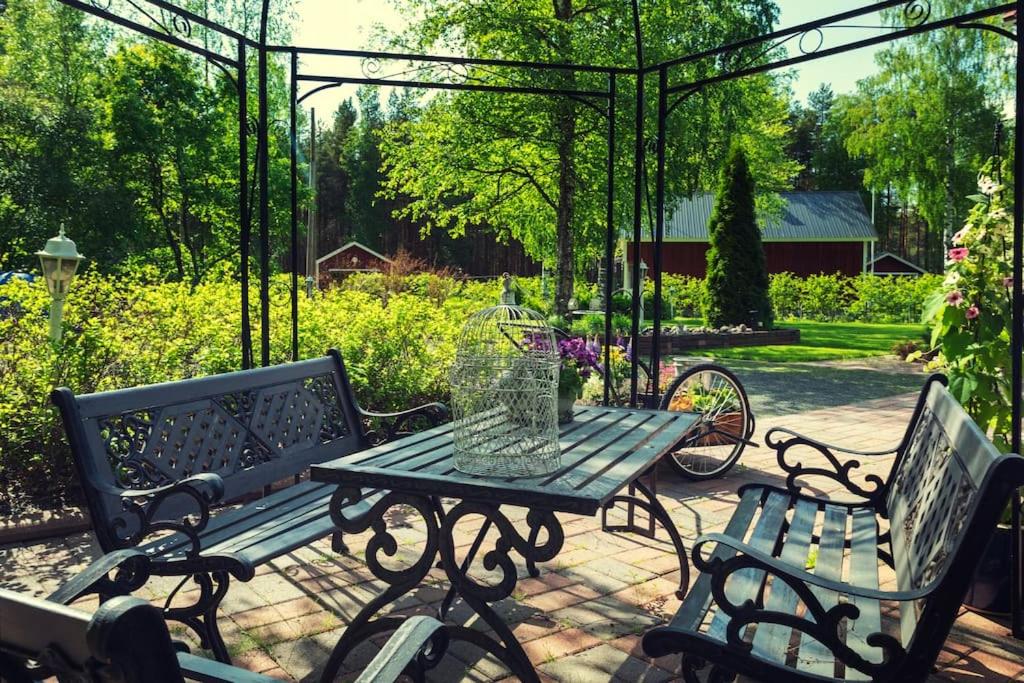 Villa Kesätie - Lakeside Paradise