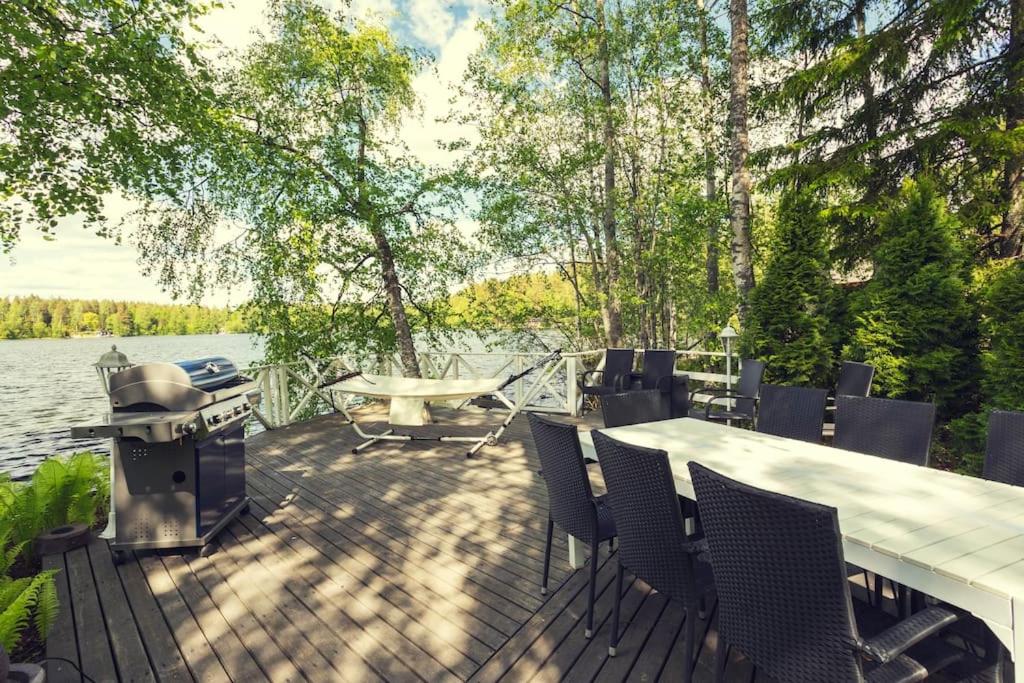 Villa Kesätie - Lakeside Paradise